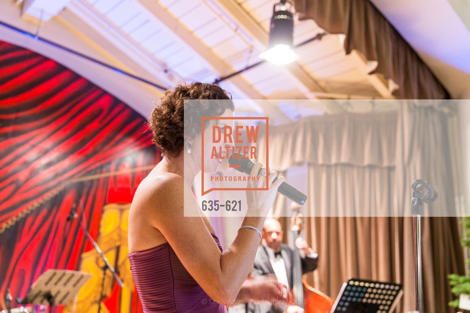 Performance, Children of Shelters' Jingle and Mingle, Golden Gate Club. 135 Fisher Loop, December 3rd, 2015,Drew Altizer, Drew Altizer Photography, full-service agency, private events, San Francisco photographer, photographer california