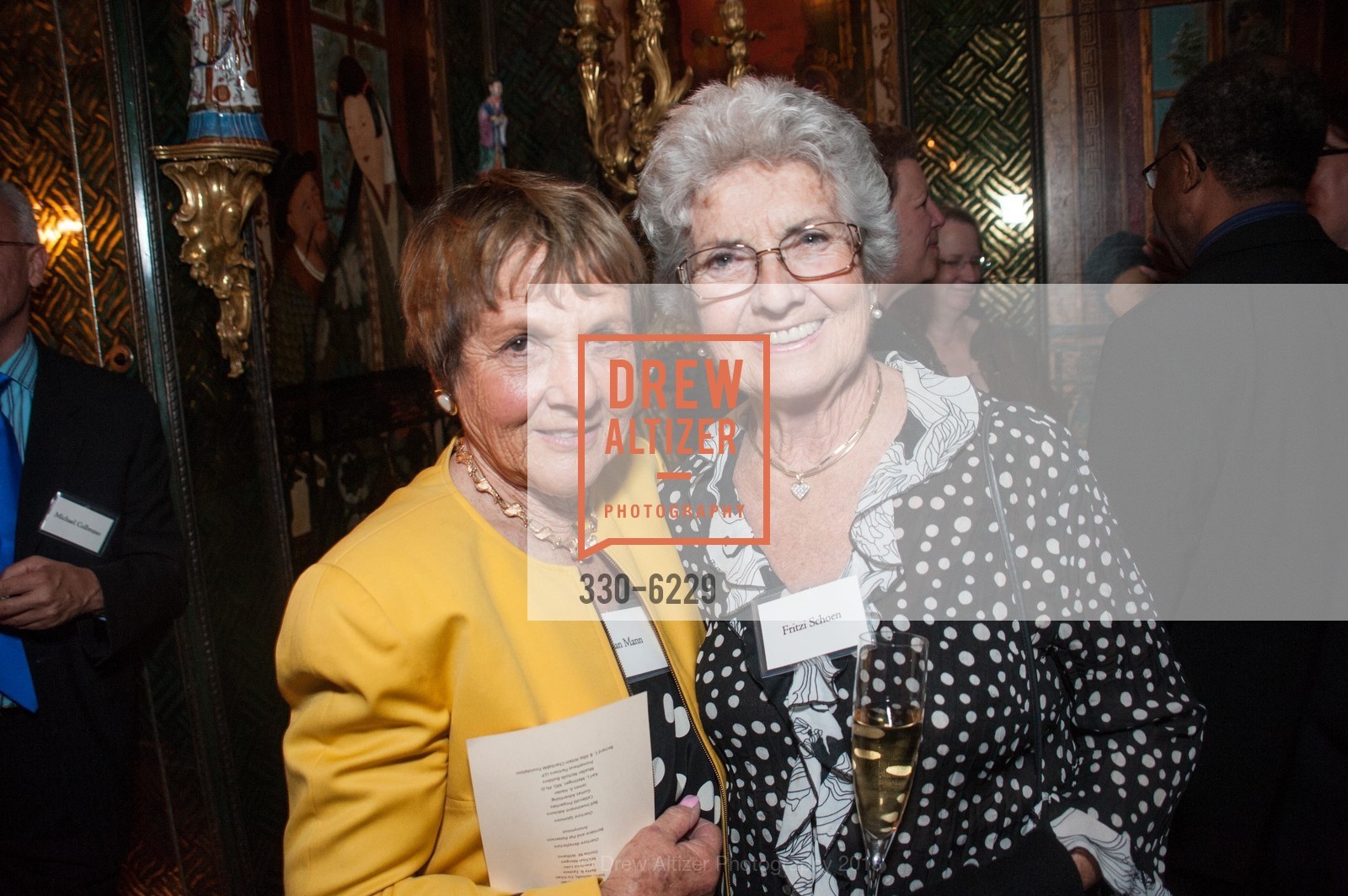 Joan Mann, Fritzi Schoen, Photo #330-6229