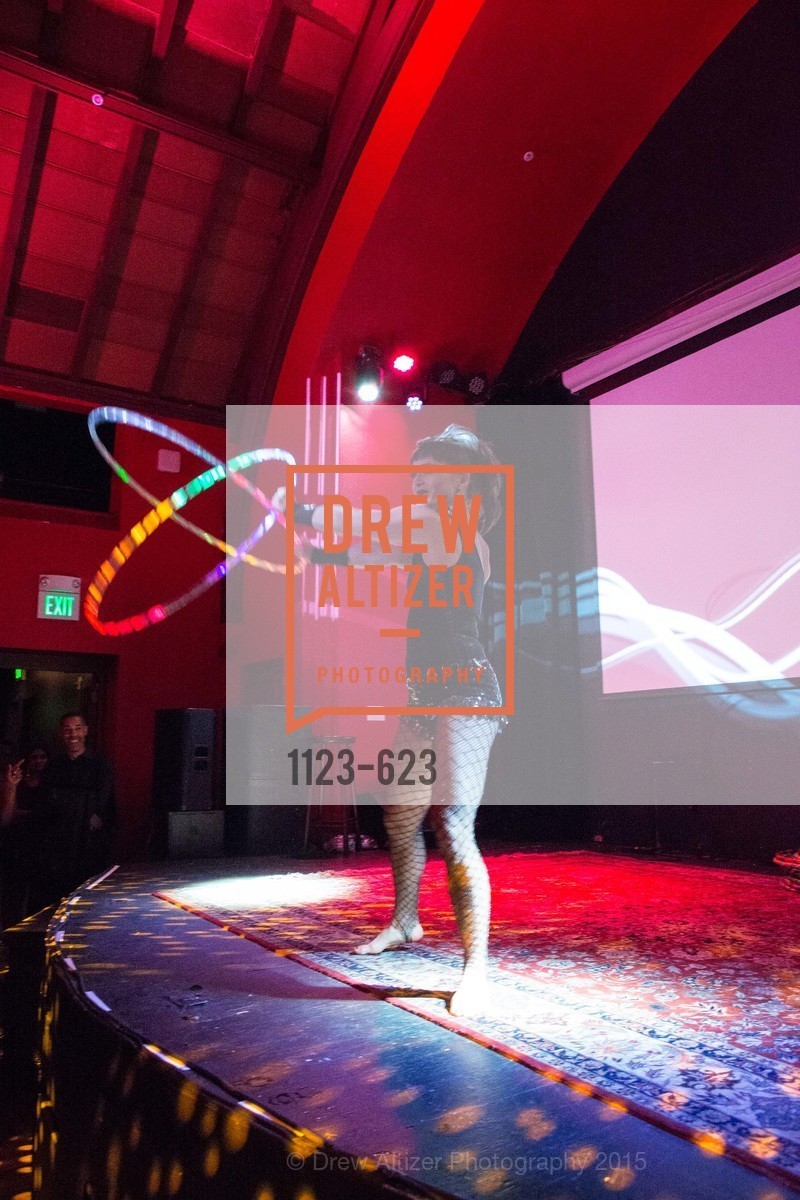 Performance, NerdWallet's Cirque Du Nerd, December 4th, 2015, Photo,Drew Altizer, Drew Altizer Photography, full-service agency, private events, San Francisco photographer, photographer california