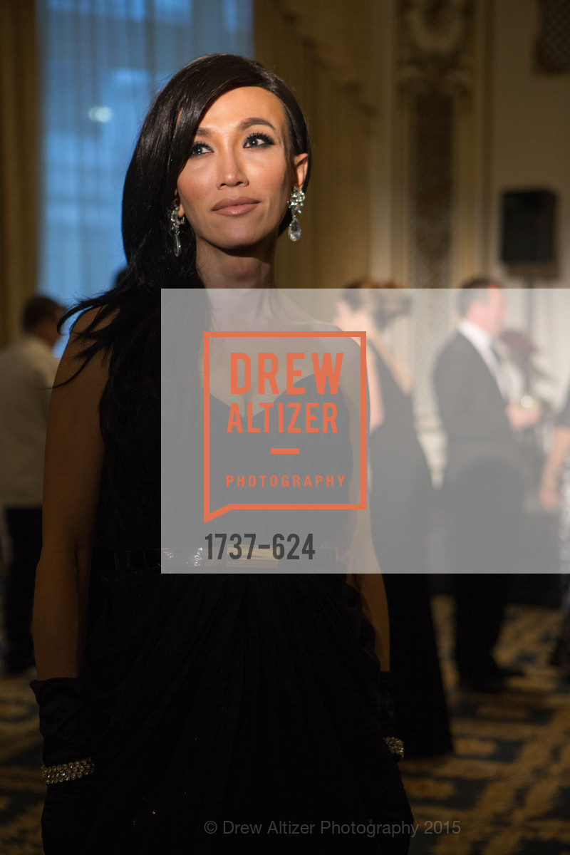 Vivien Rattana Sun, 2015 Raphael House Gala