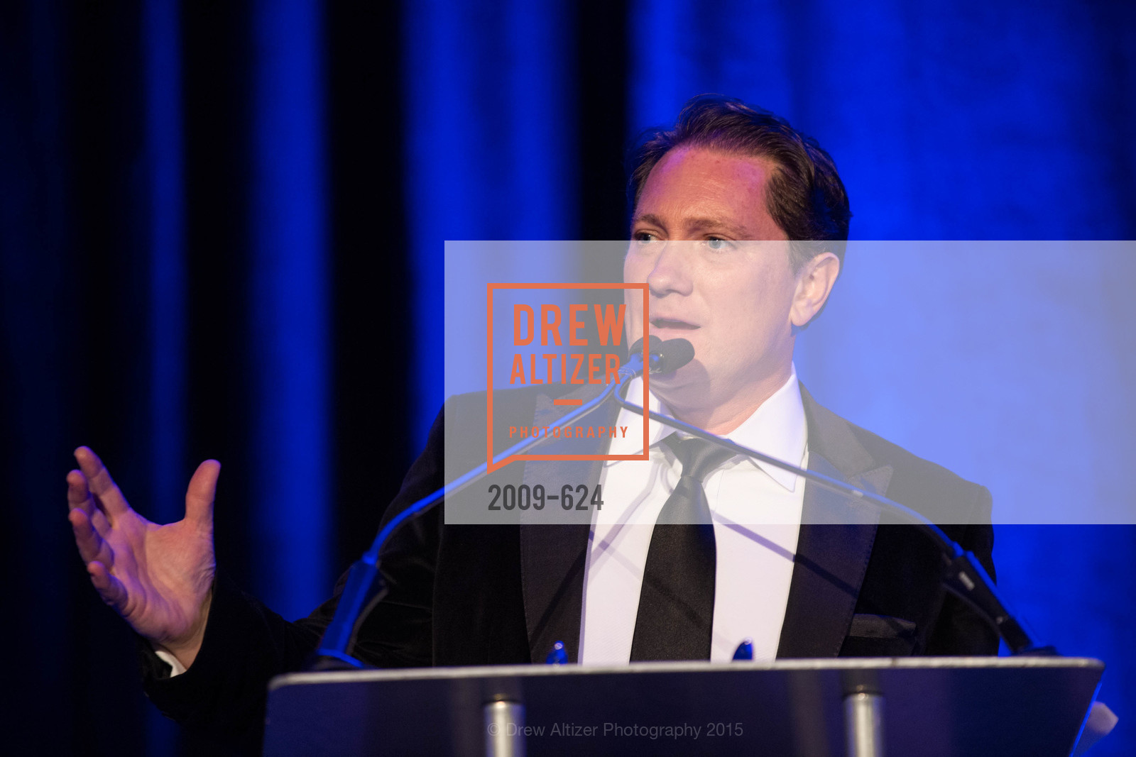 Liam Mayclem, 2015 Raphael House Gala