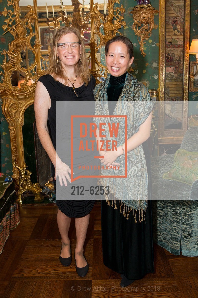 Vivienne Ming, Norma Ming, GLADSTONE INSTITUTE Reception, Art Tour & Dinner, US, September 25th, 2013, Photo #212-6253 Vivienne Ming, Norma Ming, Photo #212-6253