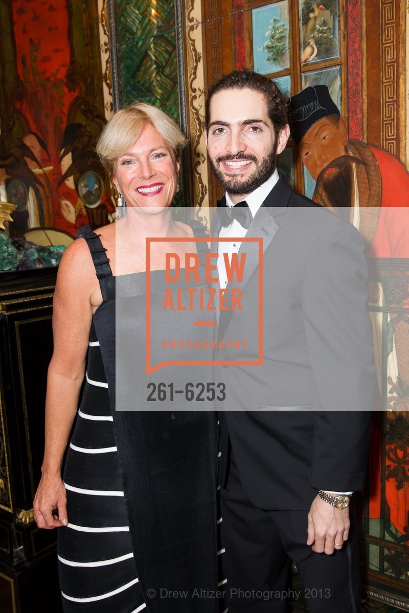 Sunny Bates, Joshua Kauffman, GLADSTONE INSTITUTE Reception, Art Tour & Dinner, US, September 25th, 2013, Photo #261-6253 Sunny Bates, Joshua Kauffman, Photo #261-6253