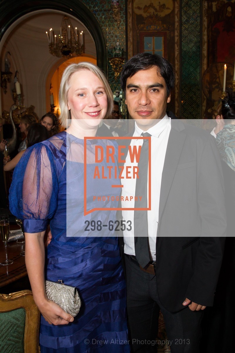 Ana Almberg, Carlos Olguin, GLADSTONE INSTITUTE Reception, Art Tour & Dinner, US, September 25th, 2013, Photo #298-6253 Ana Almberg, Carlos Olguin, Photo #298-6253