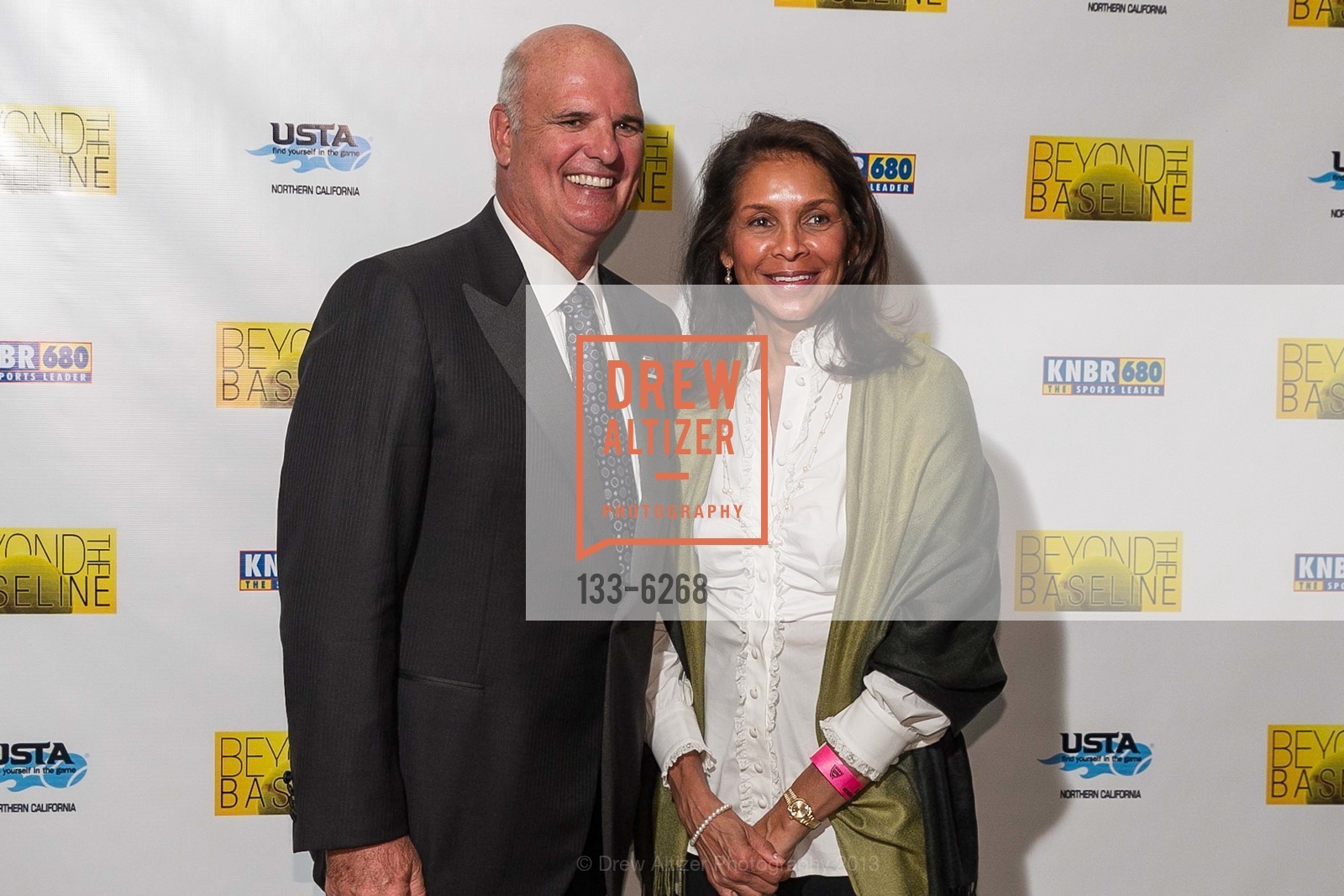 Michael Cooke, Jeanne Moutoussamy-Ashe, U.S. TENNIS ASSOCIATION NORTHERN CALIFORNIA Honors Jeanne Moutoussamy-Ashe with Beyond the Baseline Icon Award, US, November 7th, 2013, Photo #133-6268 Michael Cooke, Jeanne Moutoussamy-Ashe, Photo #133-6268
