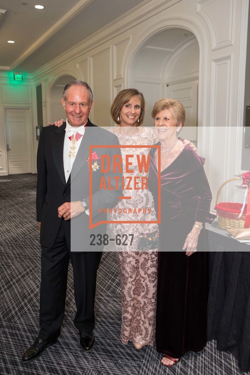 John Sobrato, Sheri Sobrato Brisson, Sue Sobrato, Sovereign Order Of St John of Jerusalem Knights Hospitaller Gala, Ritz Carlton San Francisco, December 5th, 2015, Photo #238-627 John Sobrato, Sheri Sobrato Brisson, Sue Sobrato, Photo #238-627