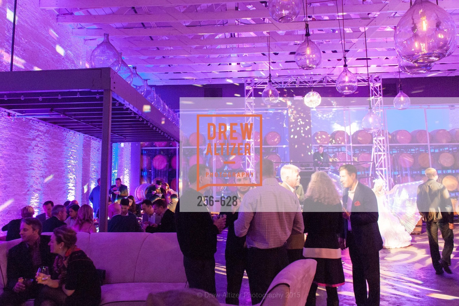 Atmosphere, Gregg Lynn & Glenn Risso's Holiday Party, Blunome Winery, December 5th, 2015,Drew Altizer, Drew Altizer Photography, full-service agency, private events, San Francisco photographer, photographer california