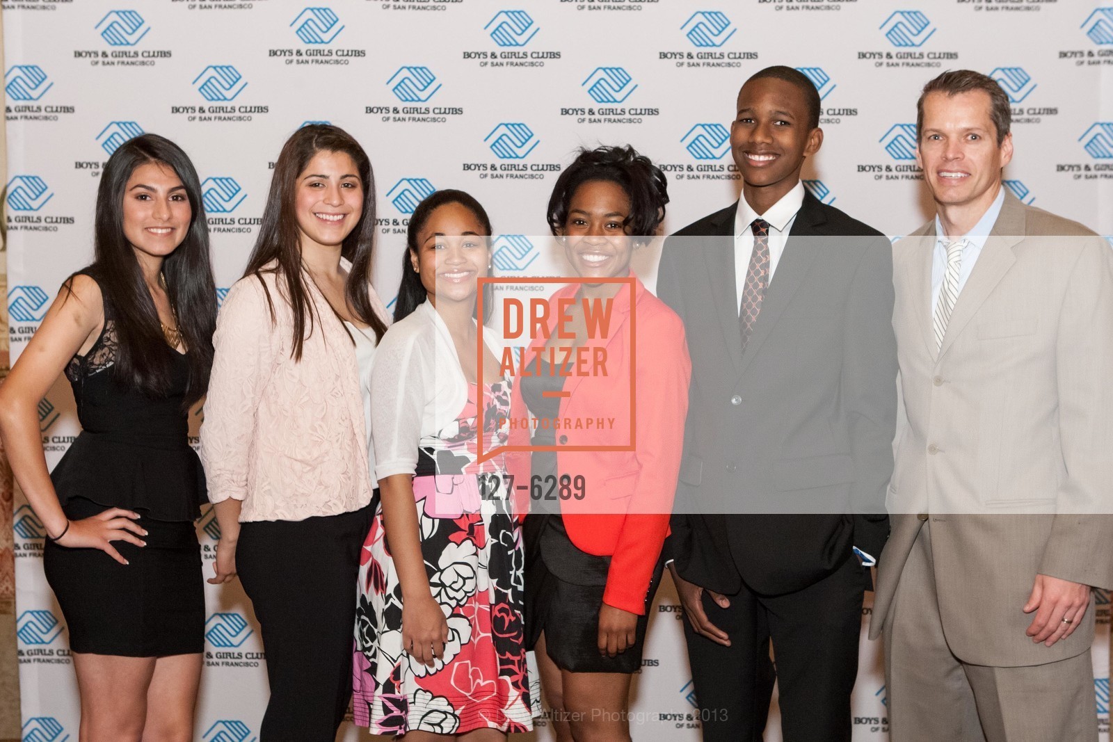 Erica Barragan, Ilena Moncado, Brianna Benson, Imani Payton, Travis Holley, Rob Connolly, Photo #127-6289