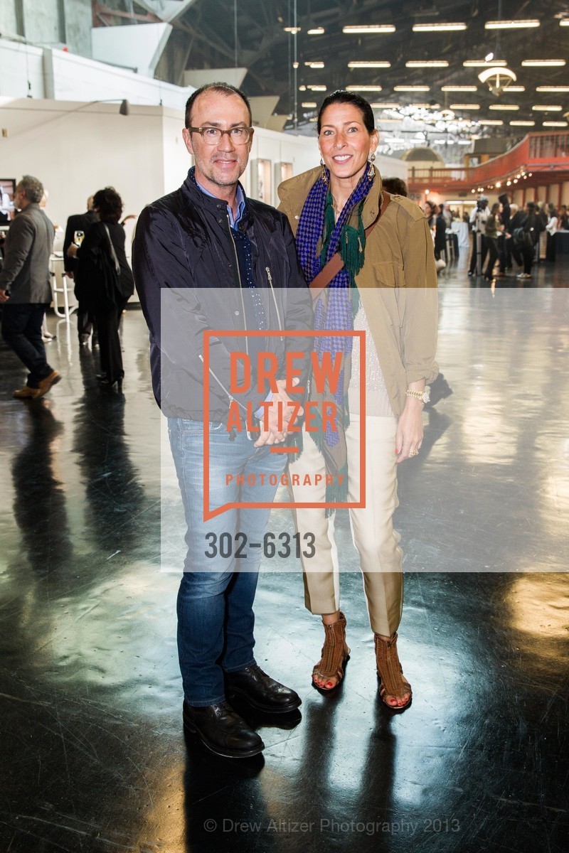 Greg Myler, Victoria DiGiacinto, ACADEMY OF ART UNIVERISTY Fashion Show Reception, US, May 9th, 2013, Photo #302-6313 Greg Myler, Victoria DiGiacinto, Photo #302-6313