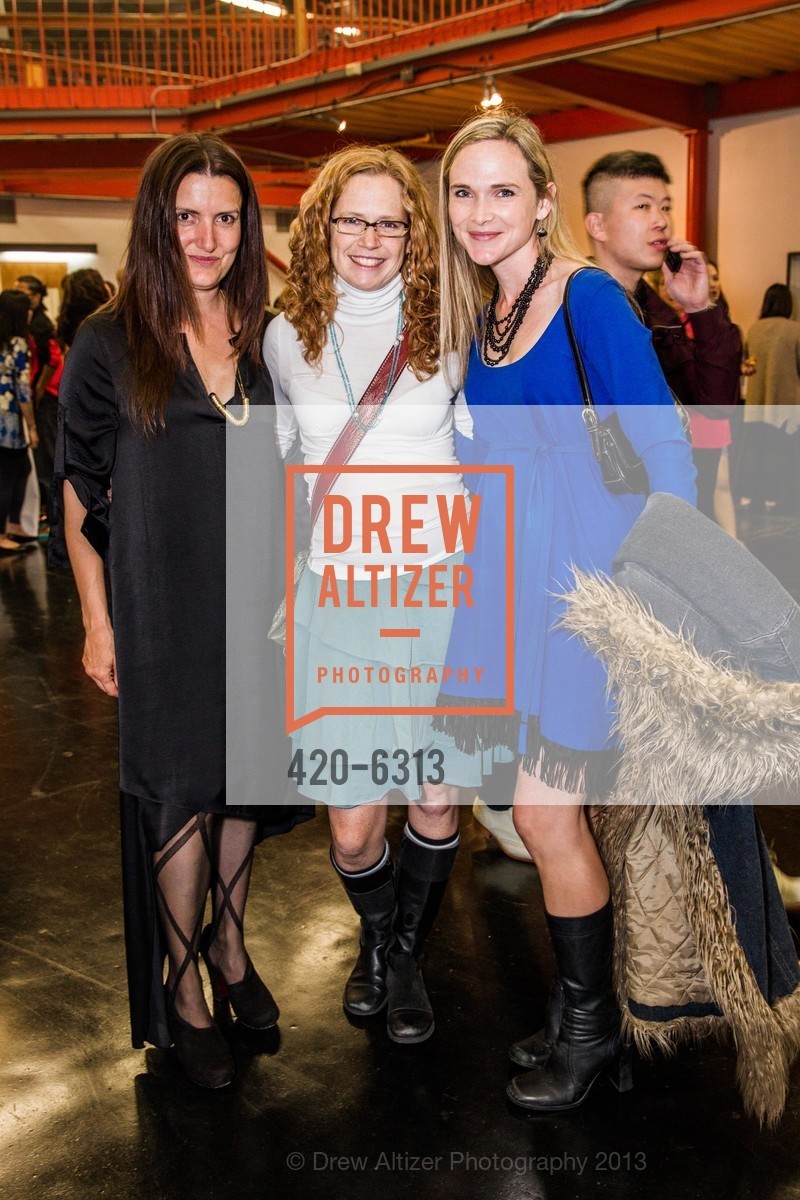 Kaliel Roberts, Helene Kocher, Lyndal Petit, ACADEMY OF ART UNIVERISTY Fashion Show Reception, US, May 9th, 2013, Photo #420-6313 Kaliel Roberts, Helene Kocher, Lyndal Petit, Photo #420-6313