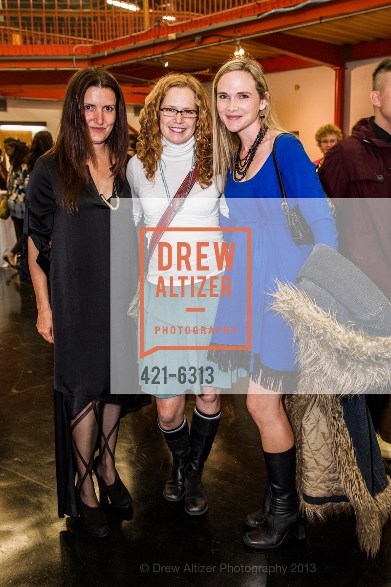 Kaliel Roberts, Helene Kocher, Lyndal Petit, ACADEMY OF ART UNIVERISTY Fashion Show Reception, US, May 9th, 2013, Photo #421-6313 Kaliel Roberts, Helene Kocher, Lyndal Petit, Photo #421-6313