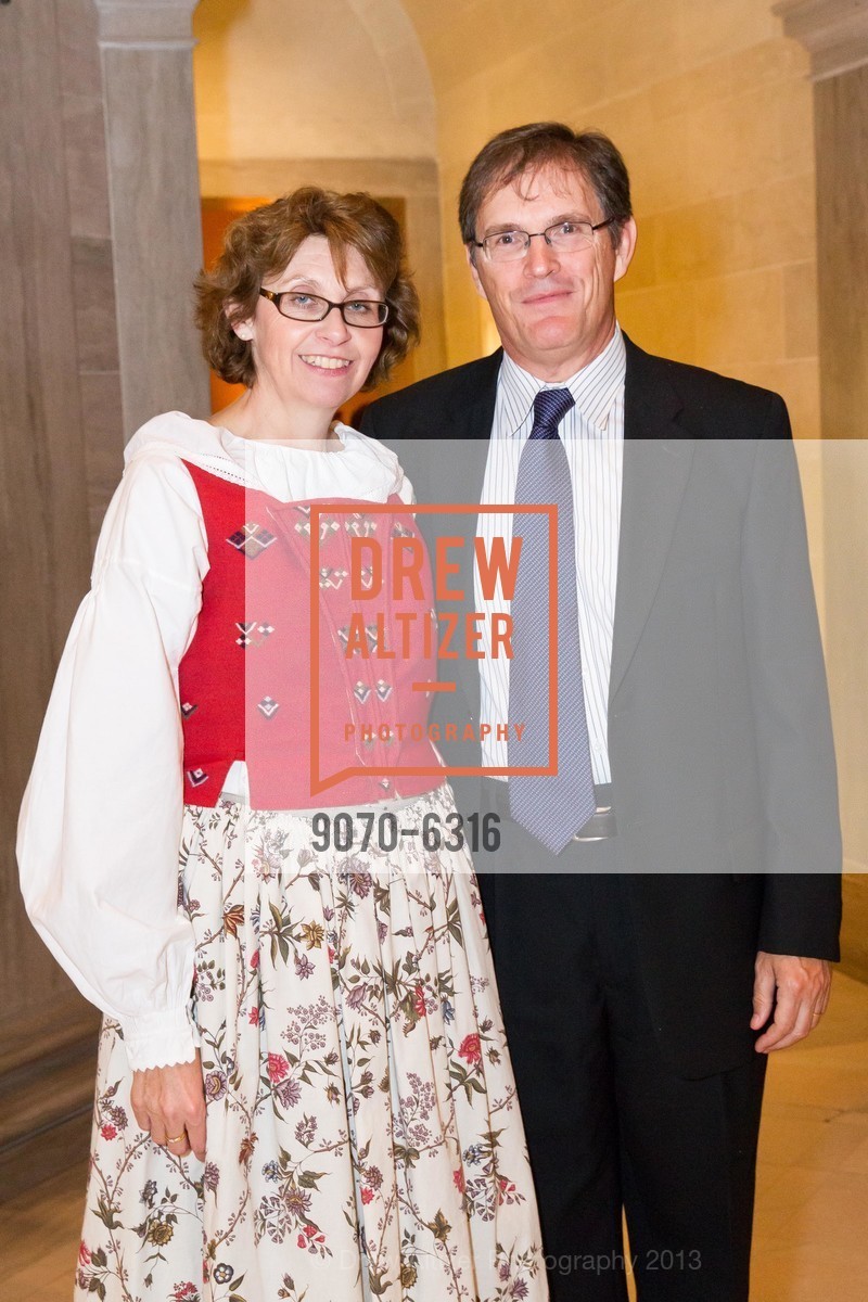 Annette Eldredge, Frank Eldredge, Anders Zorn Exhibition Opening at the LEGION OF HONOR MUSEUM, US, November 7th, 2013, Photo #9070-6316 Annette Eldredge, Frank Eldredge, Photo #9070-6316