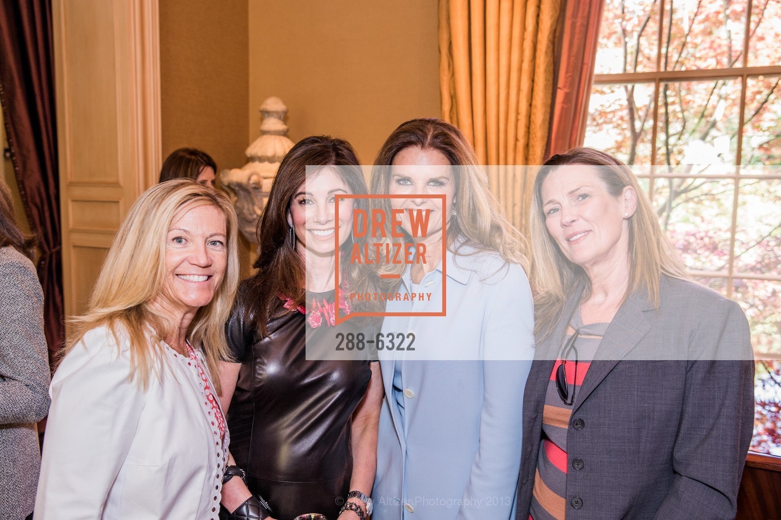 Mary Stevens, Elaine Murphy, Maria Shriver, Robin Sedgwick, Maria Shriver and Jillian Manus Host ATHERTON LADIES LUNCHEON, US, April 24th, 2013, Photo #288-6322 Mary Stevens, Elaine Murphy, Maria Shriver, Robin Sedgwick, Photo #288-6322