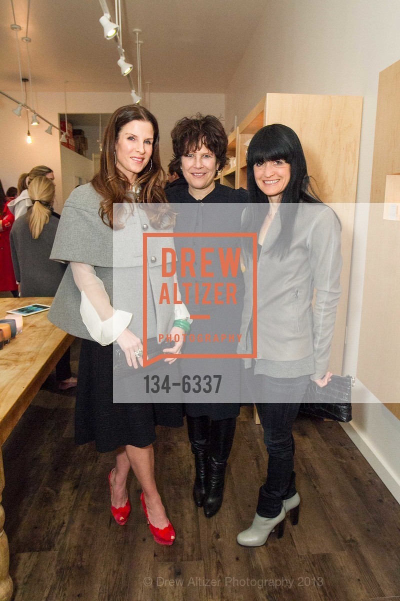 Leslie Podell, Lee Rhodes, Amanda Michael, GLASSYBABY Opens in San Francisco, US, December 9th, 2013, Photo #134-6337 Leslie Podell, Lee Rhodes, Amanda Michael, Photo #134-6337