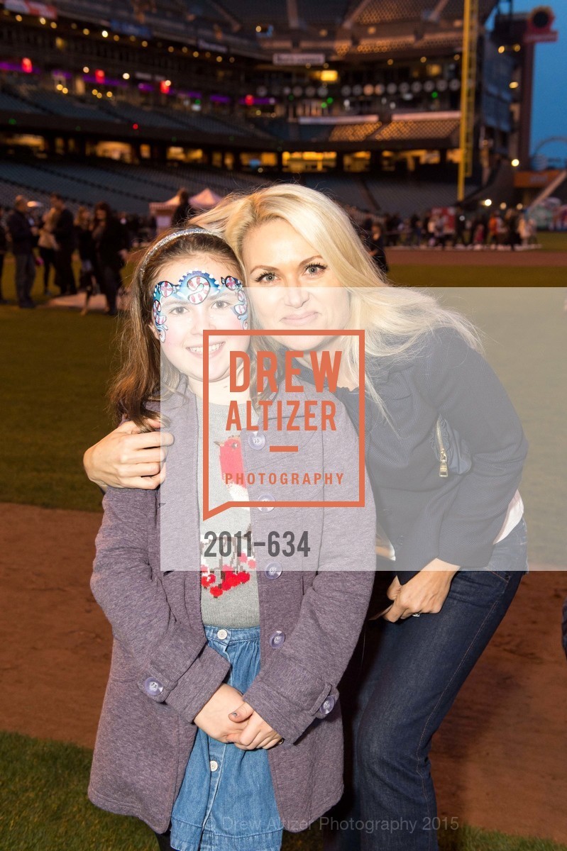 Ava Ralph, Maria Ralph, Holiday Heroes 2015, AT&T Park, December 7th, 2015,Drew Altizer, Drew Altizer Photography, full-service agency, private events, San Francisco photographer, photographer california