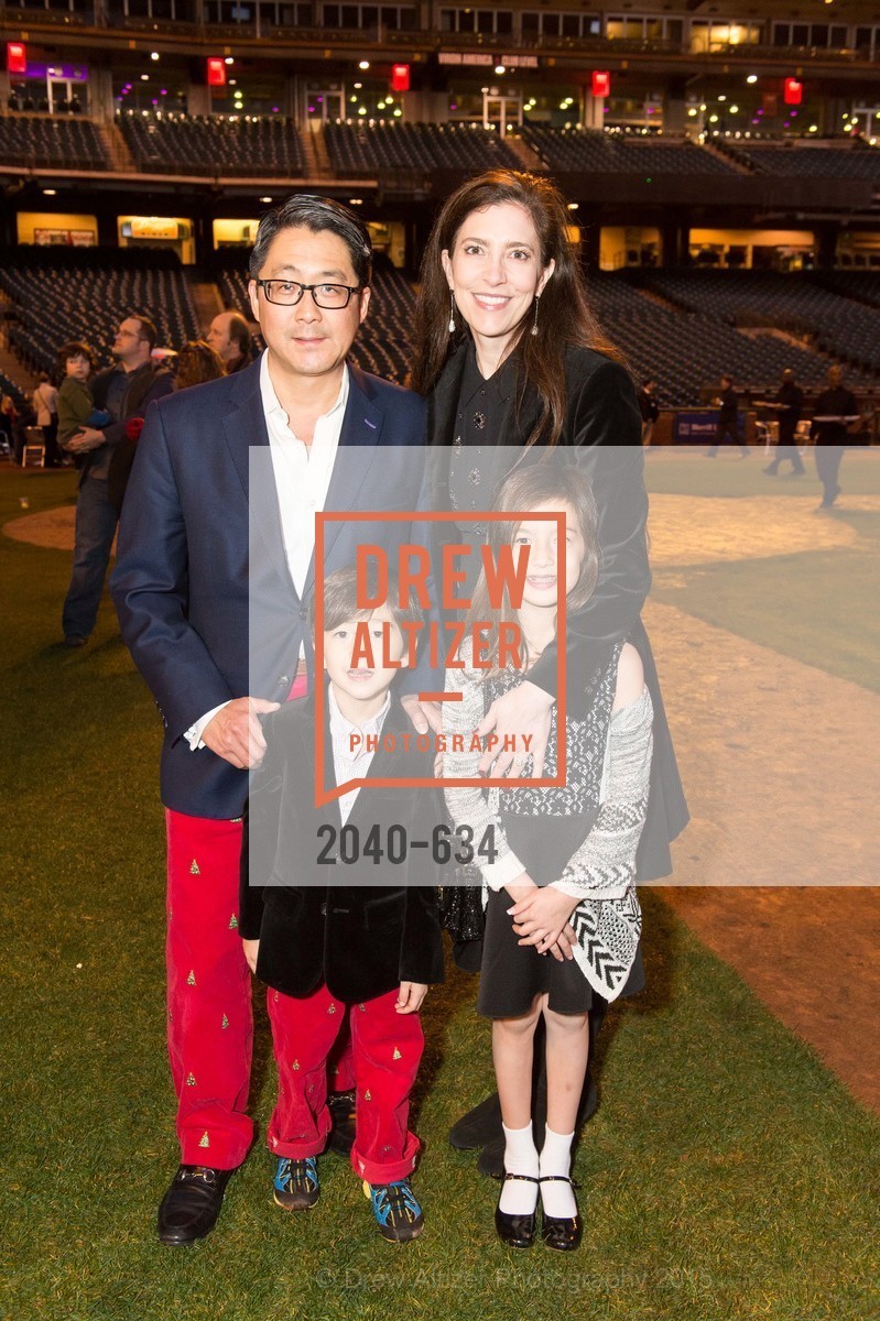Michael Kim, Dashiell Kim, Anabel Kim, Letitia Kim, Holiday Heroes 2015, AT&T Park, December 7th, 2015,Drew Altizer, Drew Altizer Photography, full-service agency, private events, San Francisco photographer, photographer california