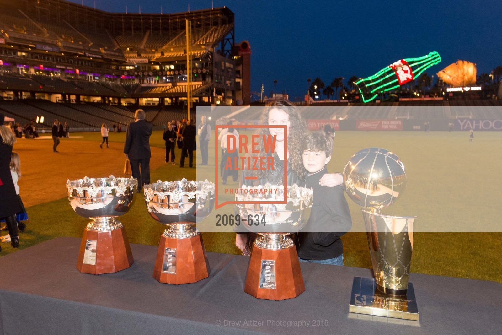 Carter Considine, Christine Considine, Carolyn Considine, Wendy Reicher, Holiday Heroes 2015, AT&T Park, December 7th, 2015,Drew Altizer, Drew Altizer Photography, full-service agency, private events, San Francisco photographer, photographer california