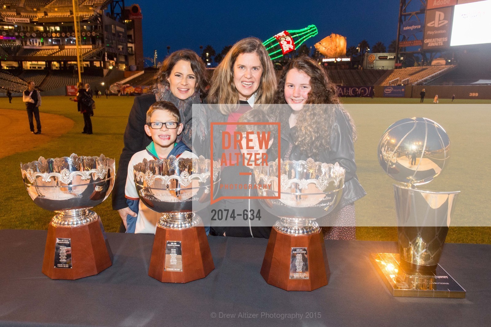 Sawyer Reicher, Wendy Reicher, Christine Considine, Carter Considine, Carolyn Considine, Holiday Heroes 2015, AT&T Park, December 7th, 2015,Drew Altizer, Drew Altizer Photography, full-service agency, private events, San Francisco photographer, photographer california