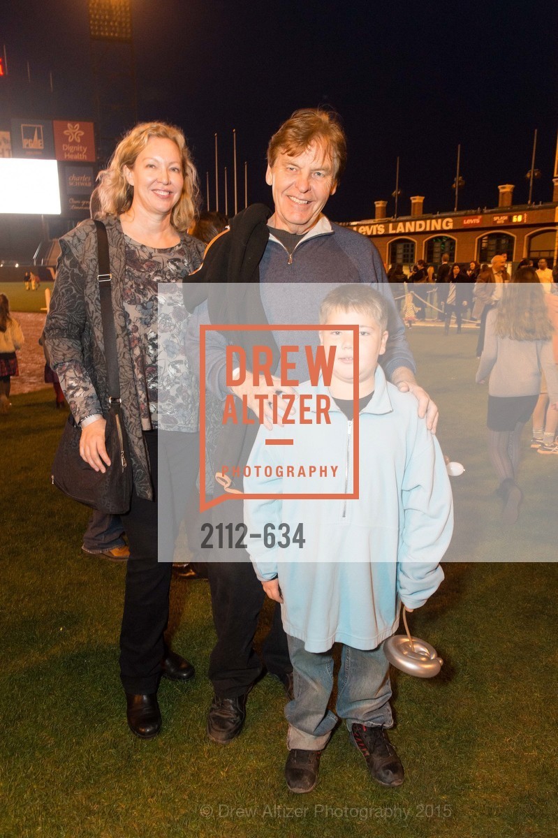 Betsy Vobach, Ron Hanik, Aiden Hannik, Holiday Heroes 2015, AT&T Park, December 7th, 2015