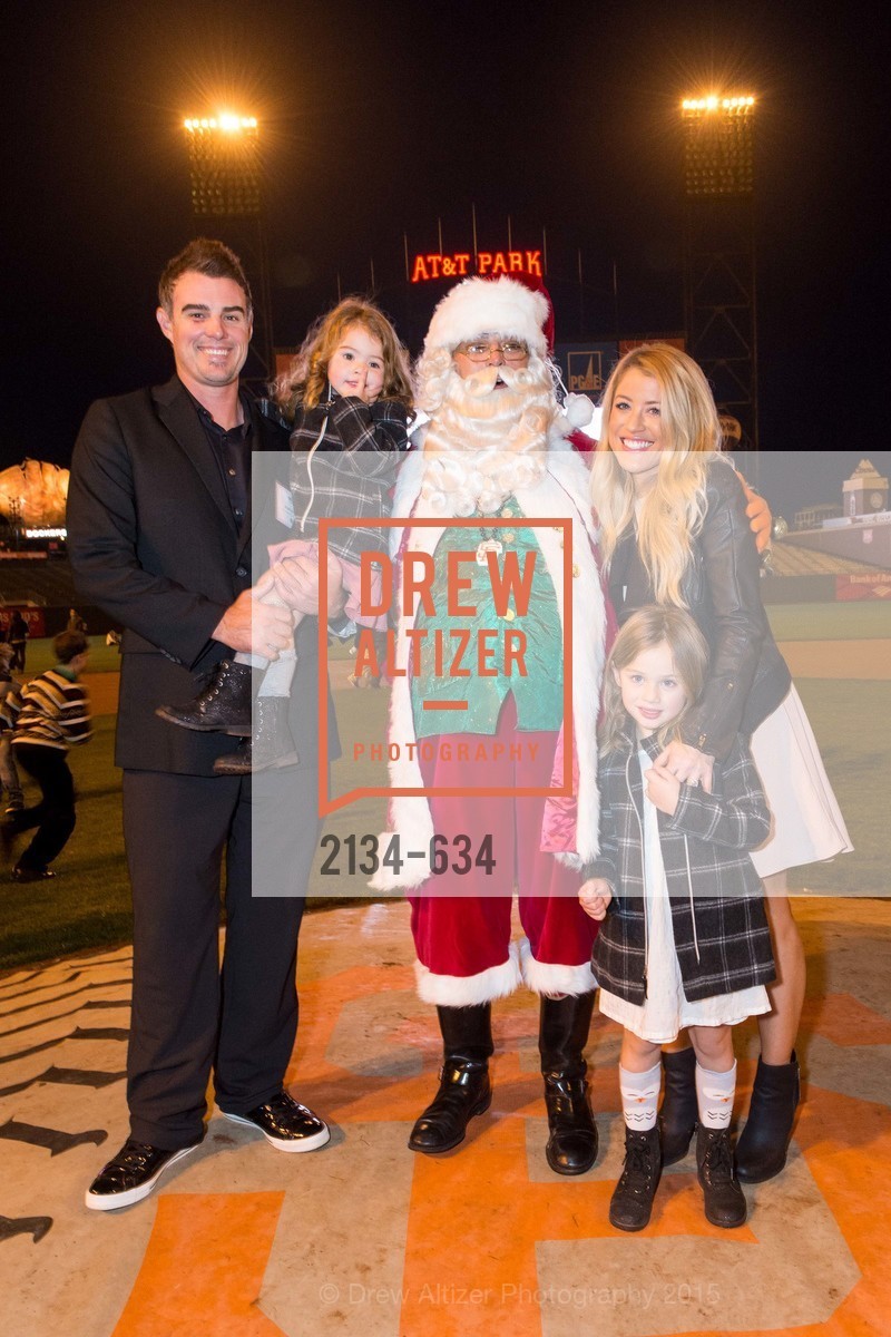 Andrea Lowrey, Averly Lowrey, Aniston Lowrey, Mela Lowrey, Holiday Heroes 2015, AT&T Park, December 7th, 2015,Drew Altizer, Drew Altizer Photography, full-service agency, private events, San Francisco photographer, photographer california