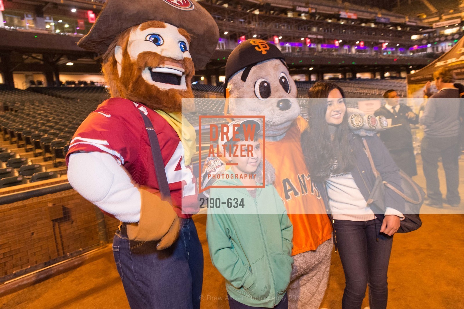 Extras, Holiday Heroes 2015, December 7th, 2015, Photo,Drew Altizer, Drew Altizer Photography, full-service agency, private events, San Francisco photographer, photographer california