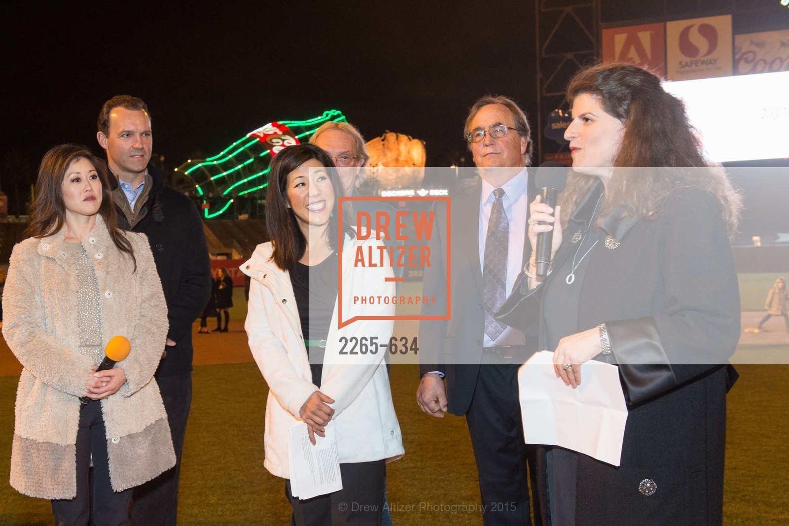 Amy Wender-Hoch, Holiday Heroes 2015, AT&T Park, December 7th, 2015,Drew Altizer, Drew Altizer Photography, full-service agency, private events, San Francisco photographer, photographer california