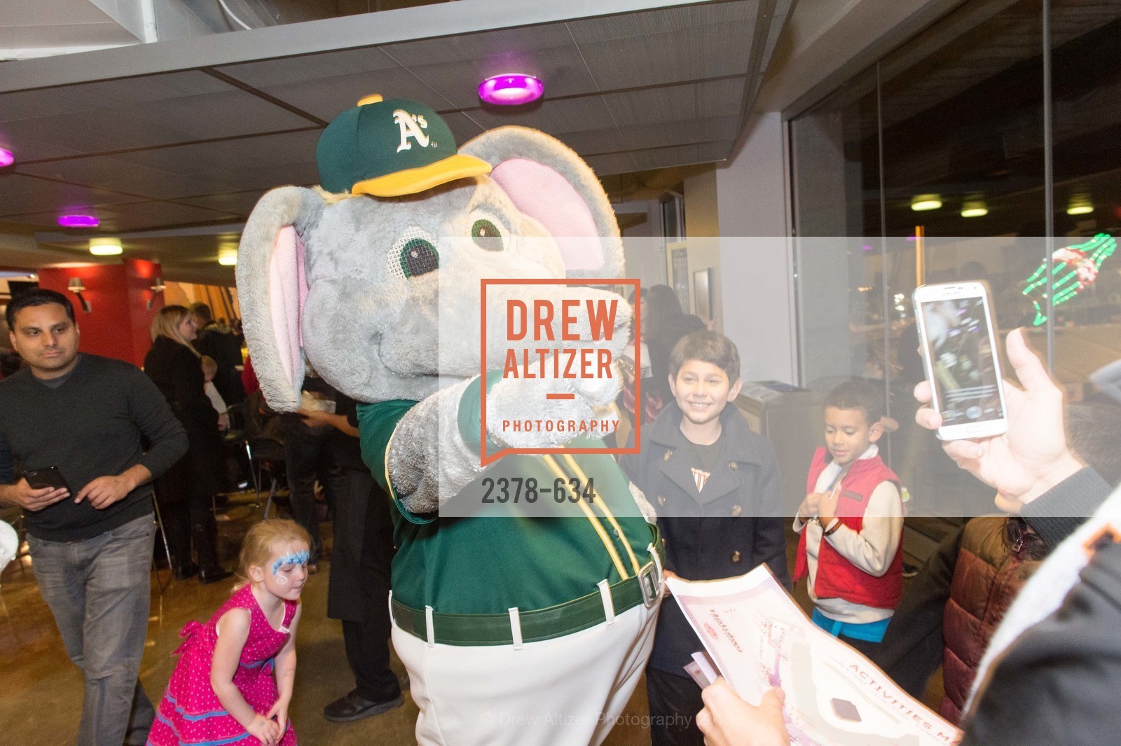 Kyle McDonald, Eli Almonte, Holiday Heroes 2015, AT&T Park, December 7th, 2015,Drew Altizer, Drew Altizer Photography, full-service event agency, private events, San Francisco photographer, photographer California