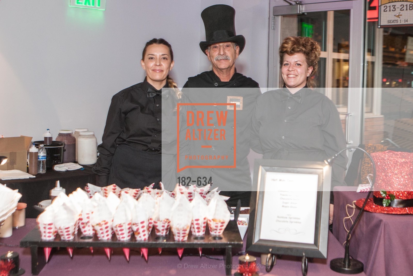 Zorelle Cohen, Harvey Cohen, Maryn Cohen, Holiday Heroes 2015, AT&T Park, December 7th, 2015,Drew Altizer, Drew Altizer Photography, full-service agency, private events, San Francisco photographer, photographer california