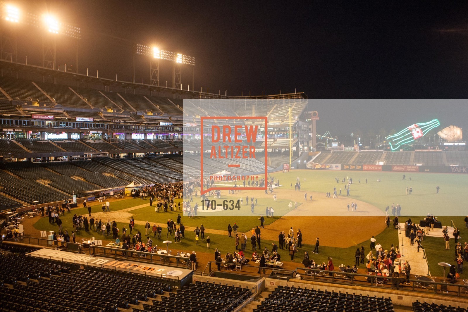 Atmosphere, Holiday Heroes 2015, AT&T Park, December 7th, 2015,Drew Altizer, Drew Altizer Photography, full-service agency, private events, San Francisco photographer, photographer california