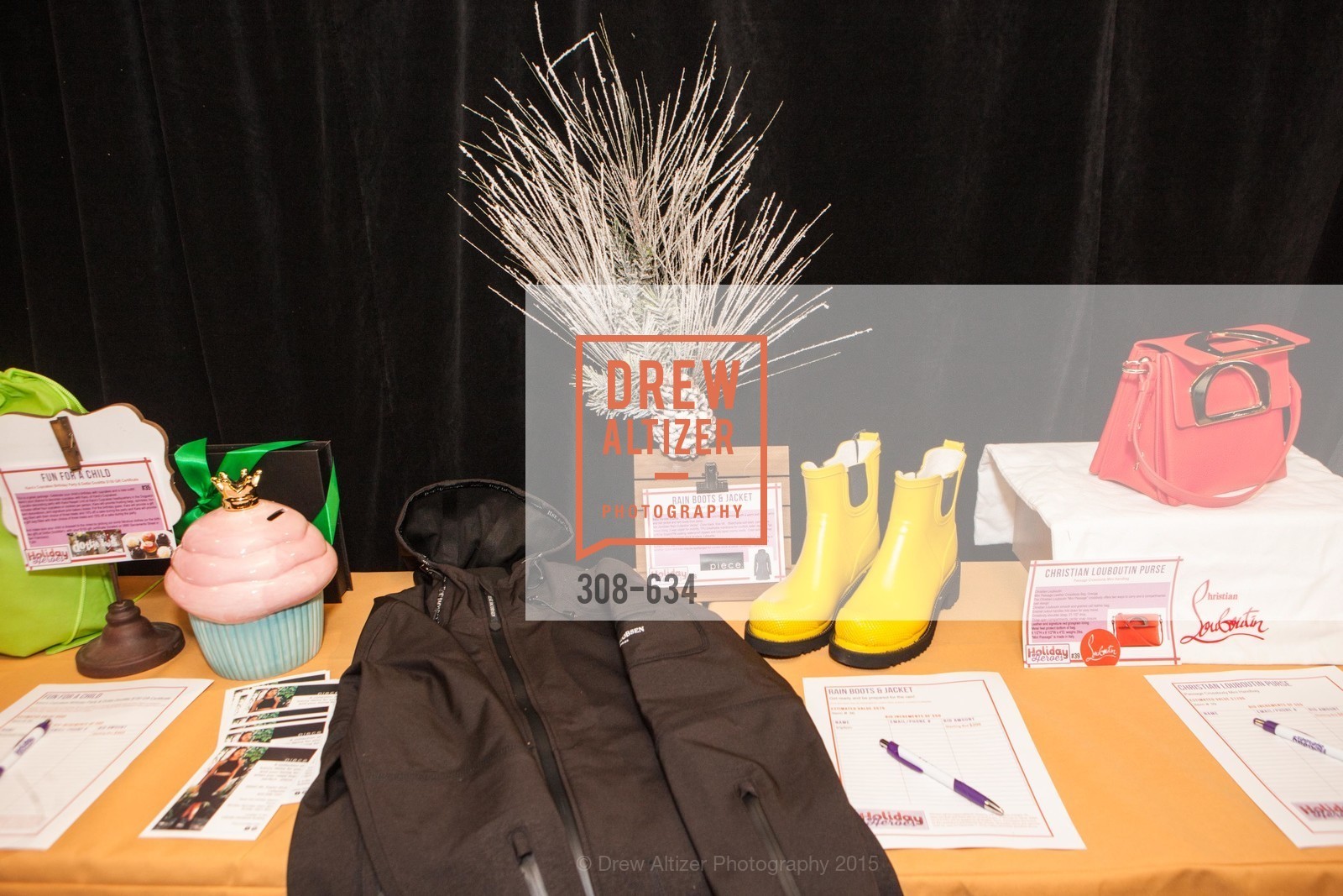 Atmosphere, Holiday Heroes 2015, AT&T Park, December 7th, 2015,Drew Altizer, Drew Altizer Photography, full-service agency, private events, San Francisco photographer, photographer california