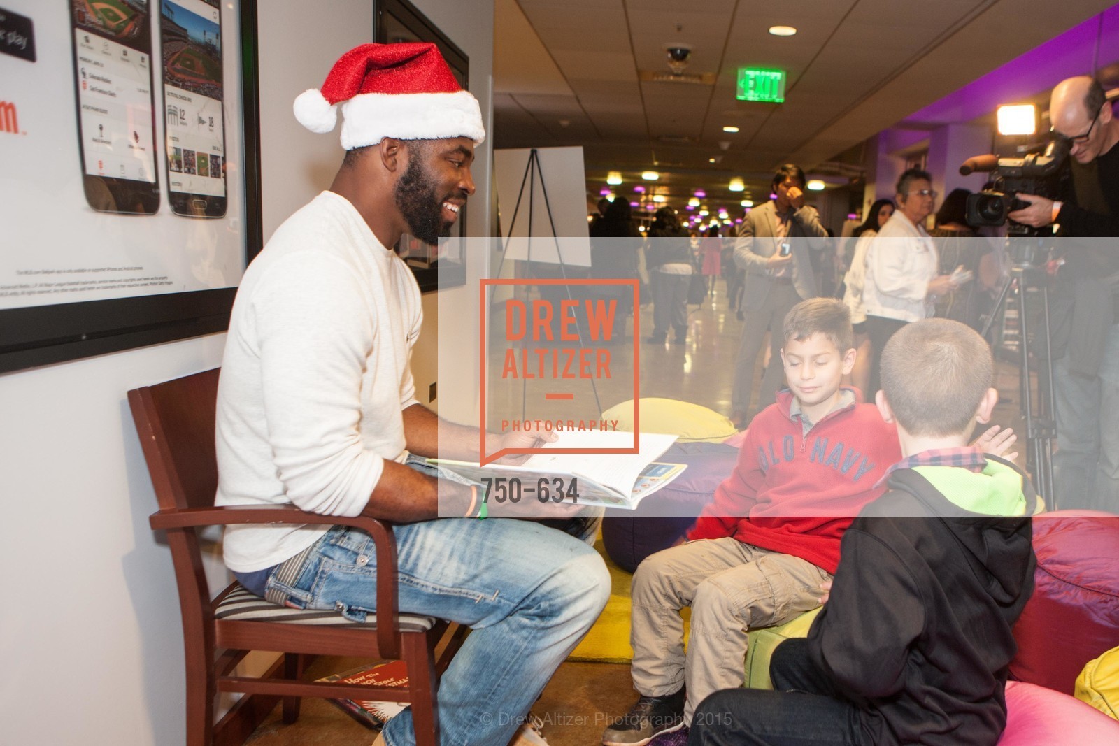 Justin Tuck, Holiday Heroes 2015, AT&T Park, December 7th, 2015,Drew Altizer, Drew Altizer Photography, full-service agency, private events, San Francisco photographer, photographer california