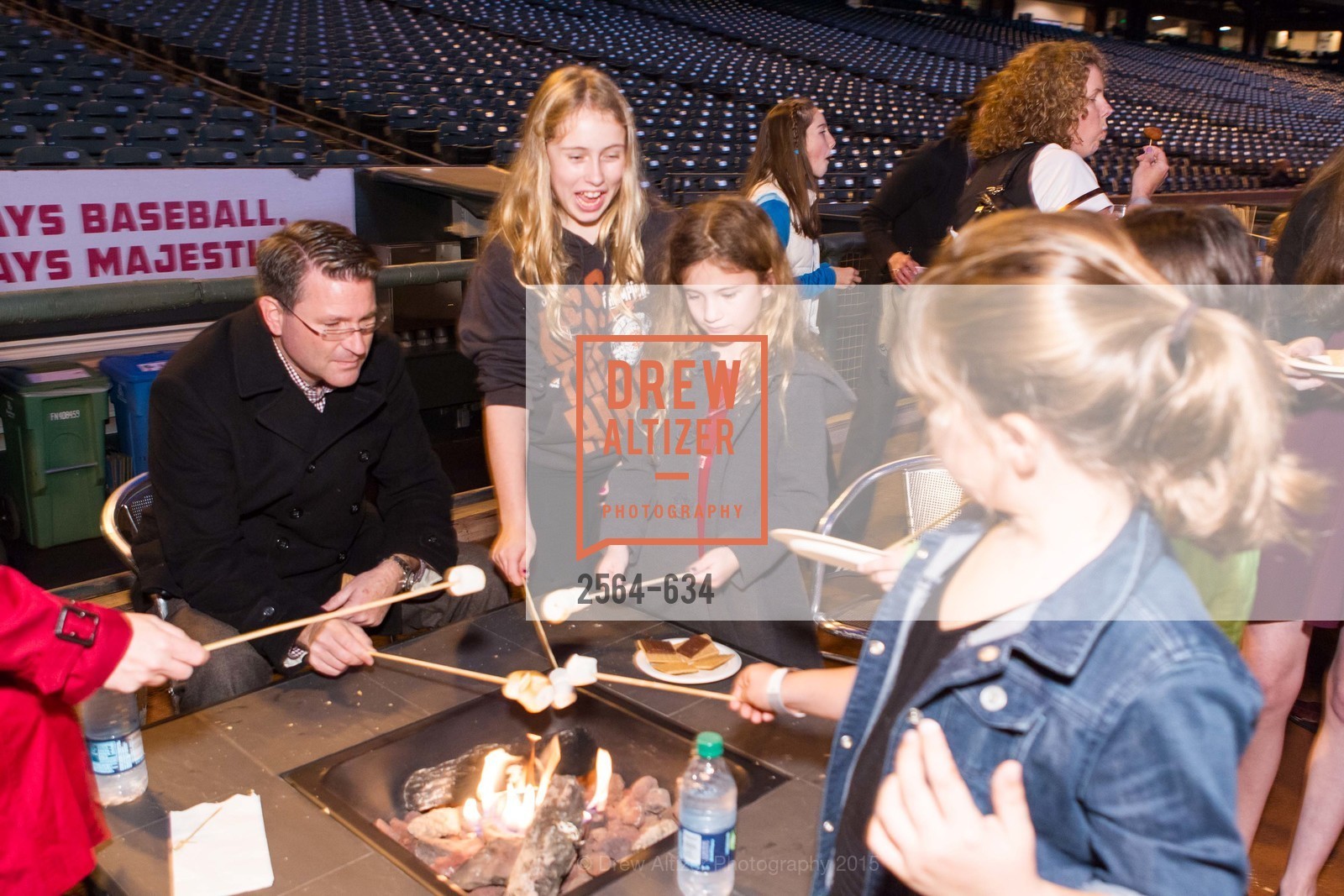 Robert Bardin, Martina Gaywiler, Kira Bardin, Holiday Heroes 2015, AT&T Park, December 7th, 2015,Drew Altizer, Drew Altizer Photography, full-service agency, private events, San Francisco photographer, photographer california