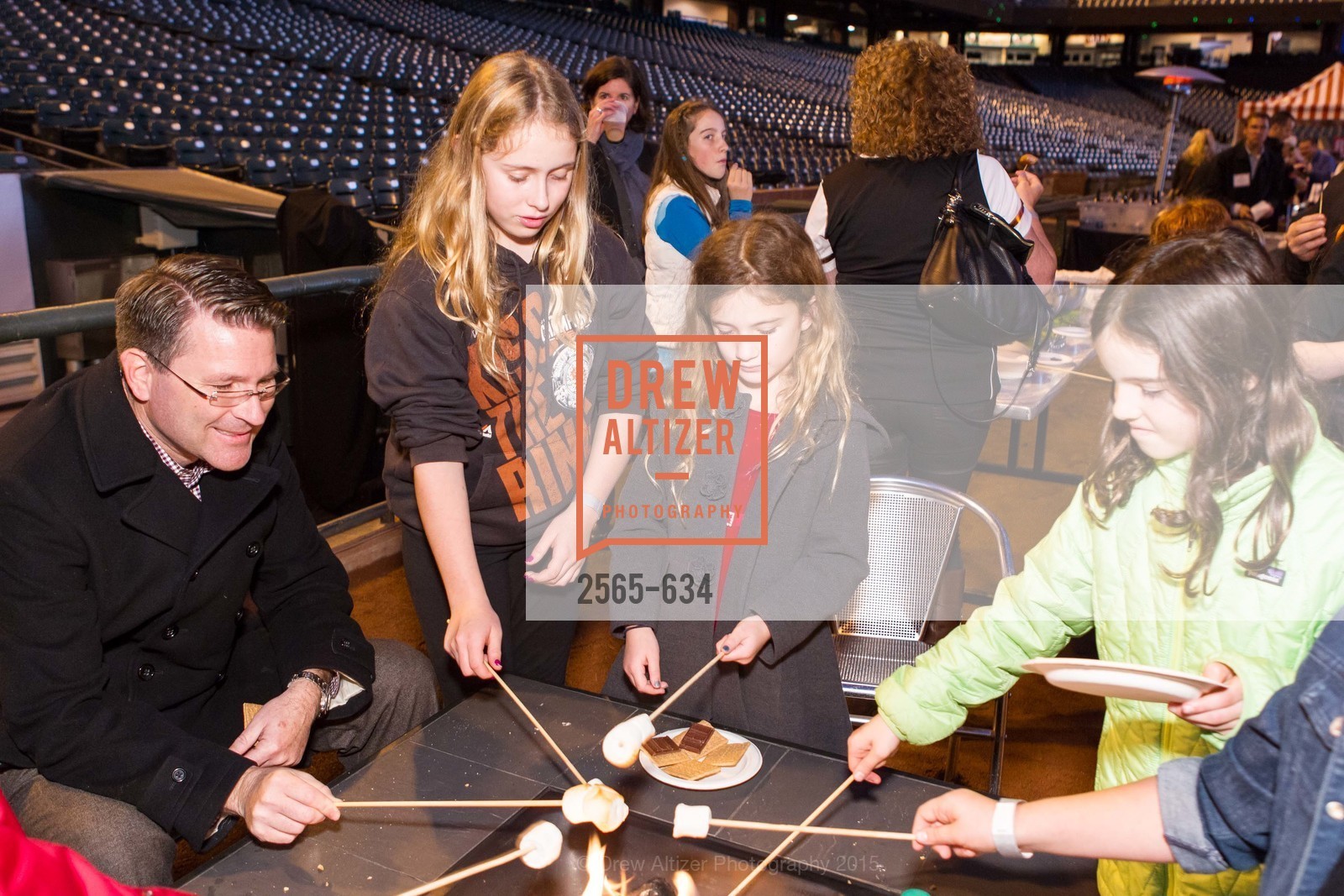 Robert Bardin, Martina Gaywiler, Kira Bardin, Lauren Fione, Holiday Heroes 2015, AT&T Park, December 7th, 2015,Drew Altizer, Drew Altizer Photography, full-service agency, private events, San Francisco photographer, photographer california