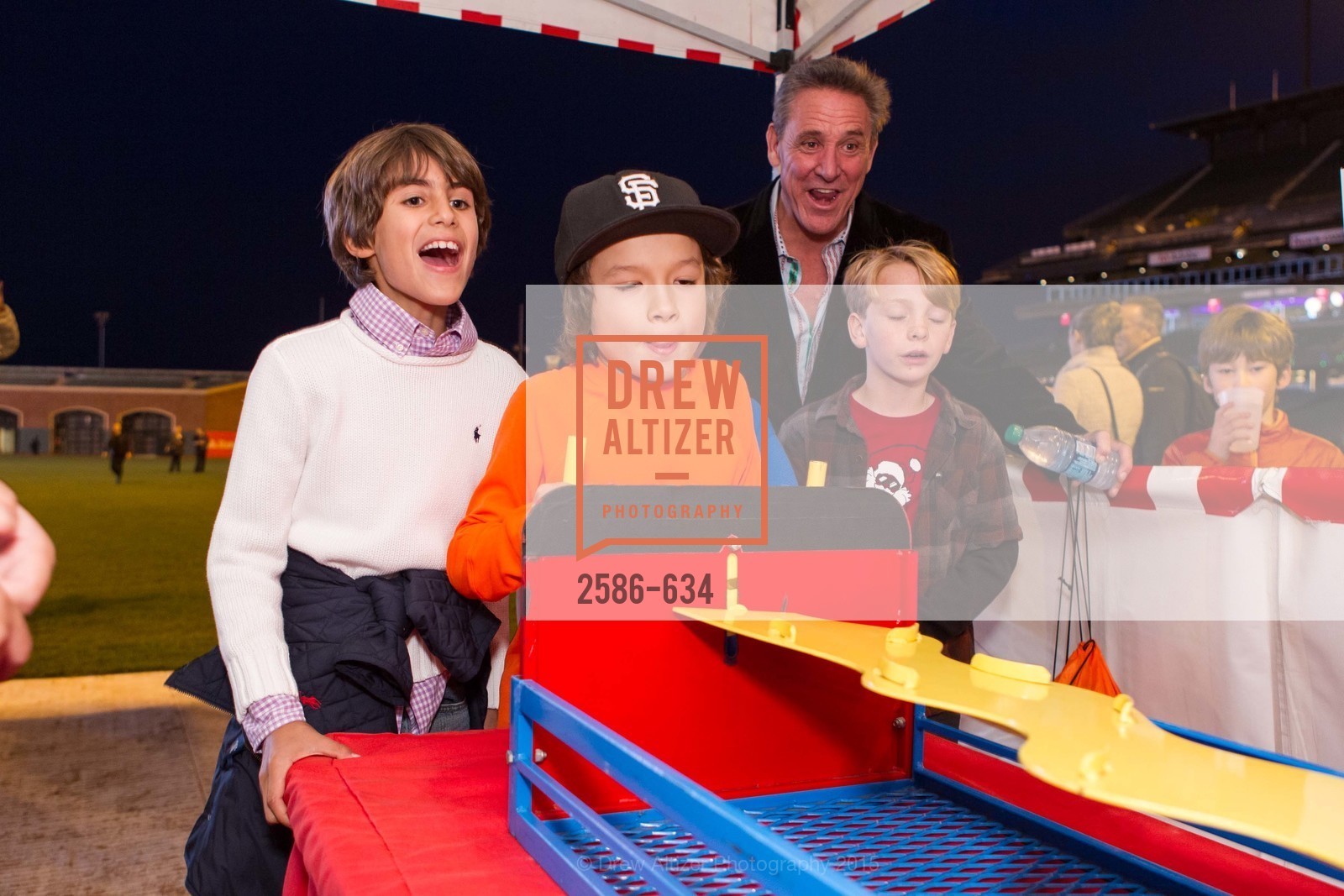 Extras, Holiday Heroes 2015, December 7th, 2015, Photo,Drew Altizer, Drew Altizer Photography, full-service agency, private events, San Francisco photographer, photographer california