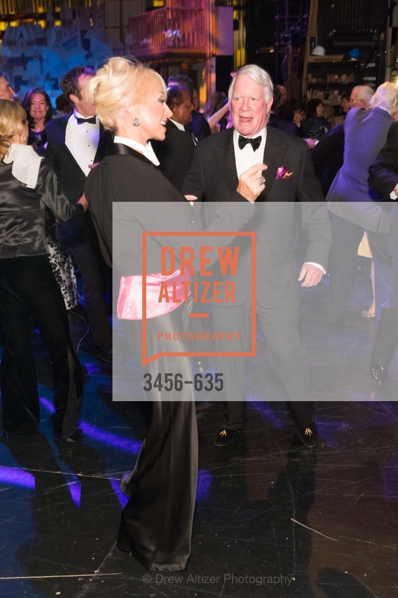 Dance Floor, An Evening on the Stage Honoring Renaissance Man Gordon Getty, War Memorial Opera House. 301 Van Ness Ave, December 7th, 2015,Drew Altizer, Drew Altizer Photography, full-service agency, private events, San Francisco photographer, photographer california