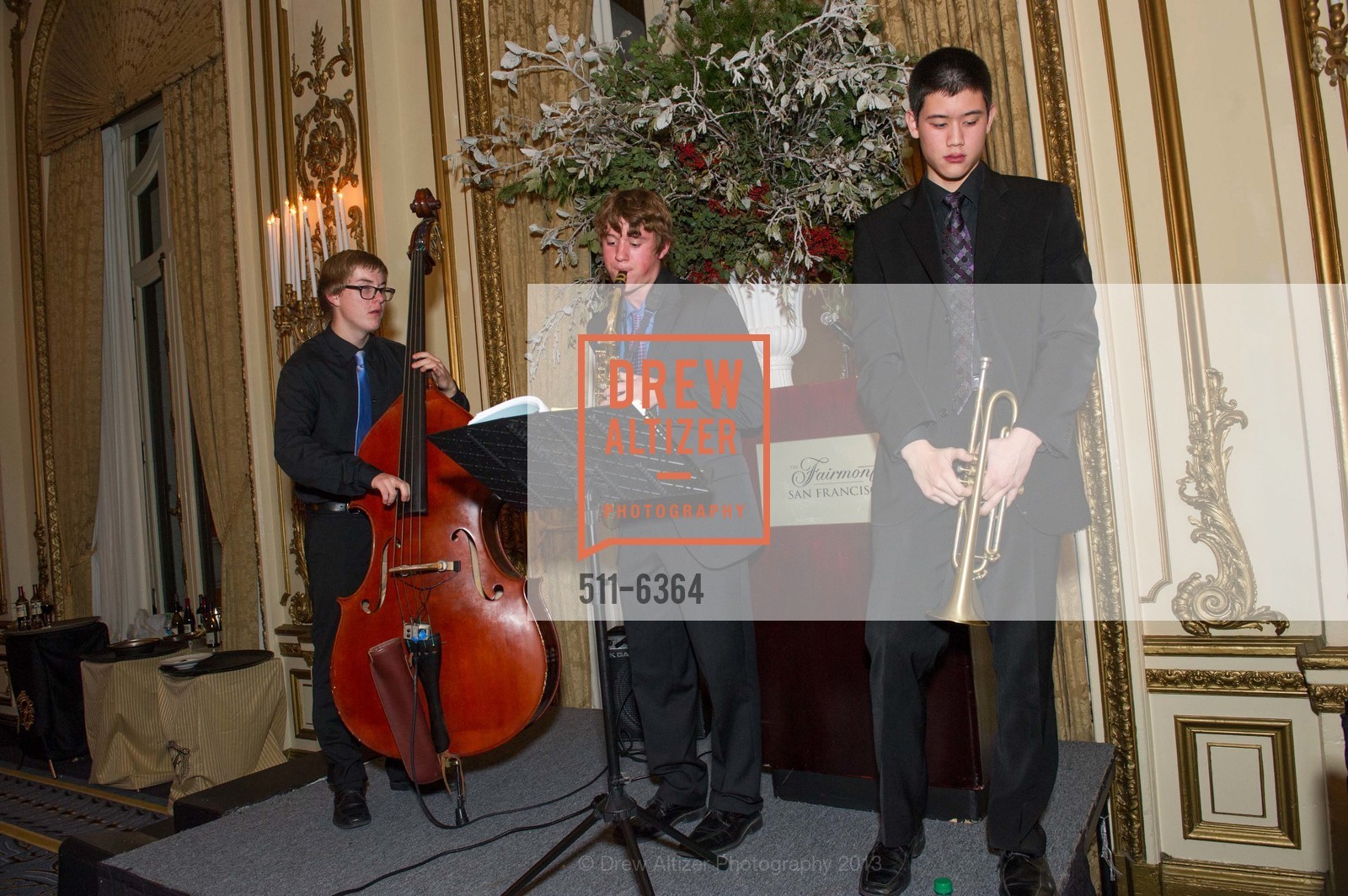 Performance, 25th Anniversary Holiday HOB NOB ON THE HILL, US, December 6th, 2013