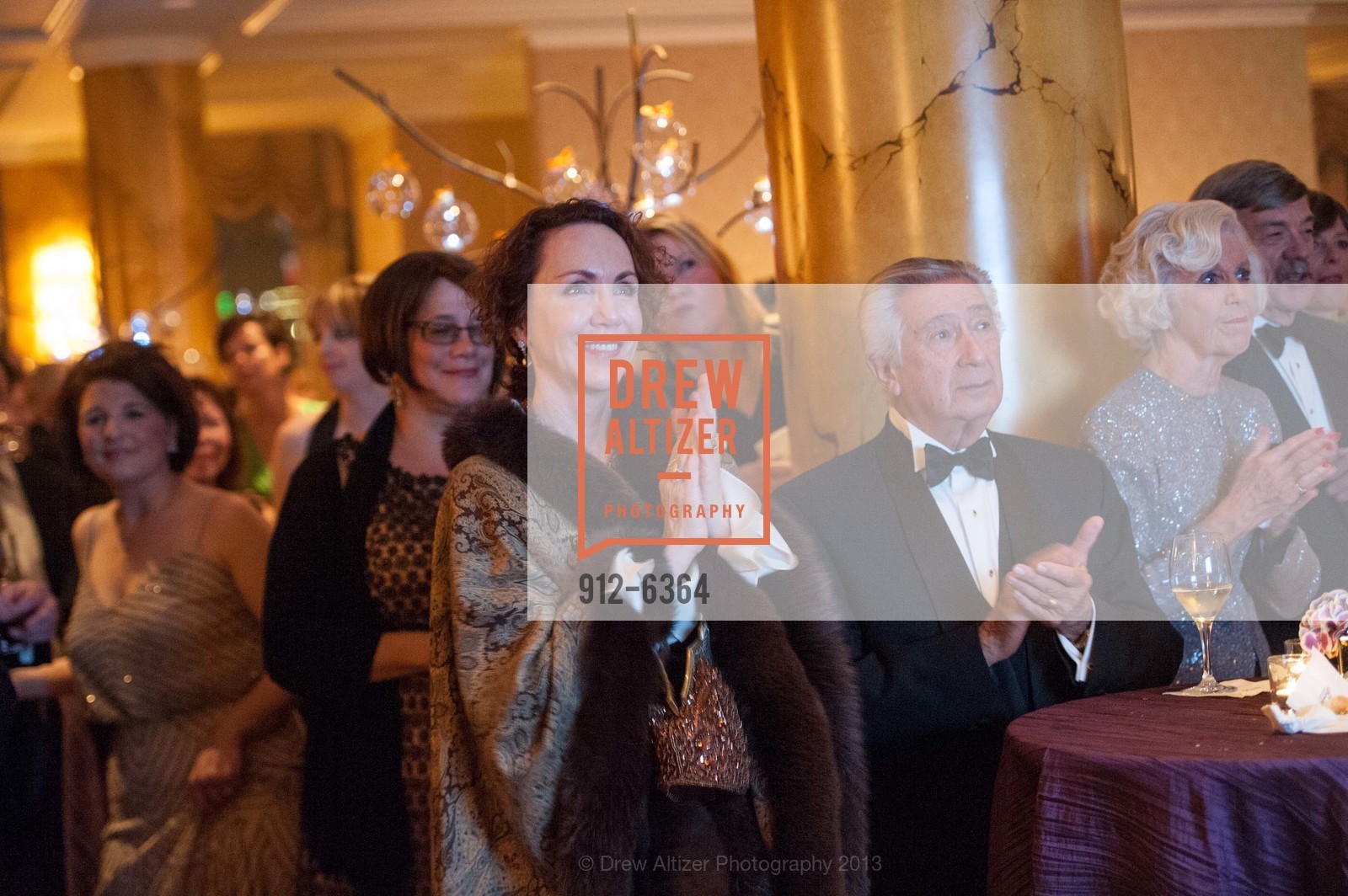 Suzanne Muntzing, 25th Anniversary Holiday HOB NOB ON THE HILL, US, December 6th, 2013,Drew Altizer, Drew Altizer Photography, full-service agency, private events, San Francisco photographer, photographer california