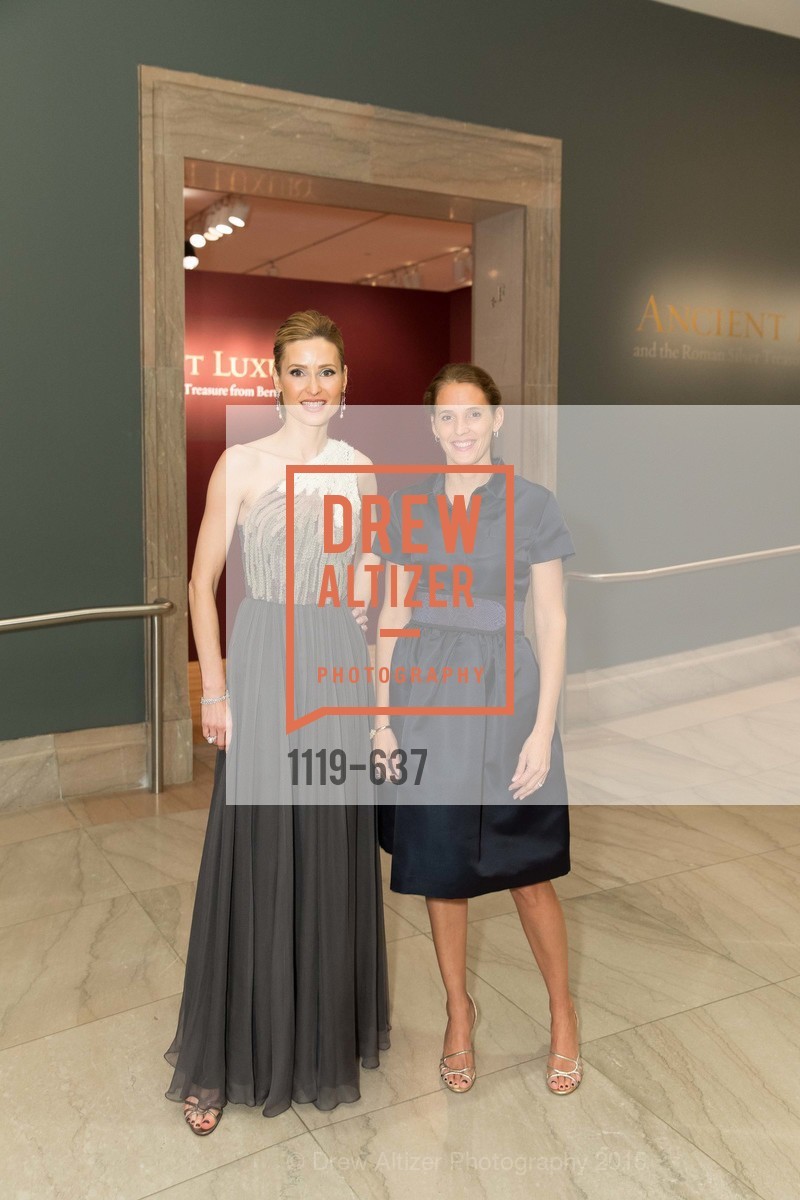 Kate Harbin Clammer, Evie Simon, AN ELEGANT EVENING Presented by the Fine Arts Museums of San Francisco, Legion of Honor, Court of Honor. 100 34th Ave, December 8th, 2015,Drew Altizer, Drew Altizer Photography, full-service event agency, private events, San Francisco photographer, photographer California