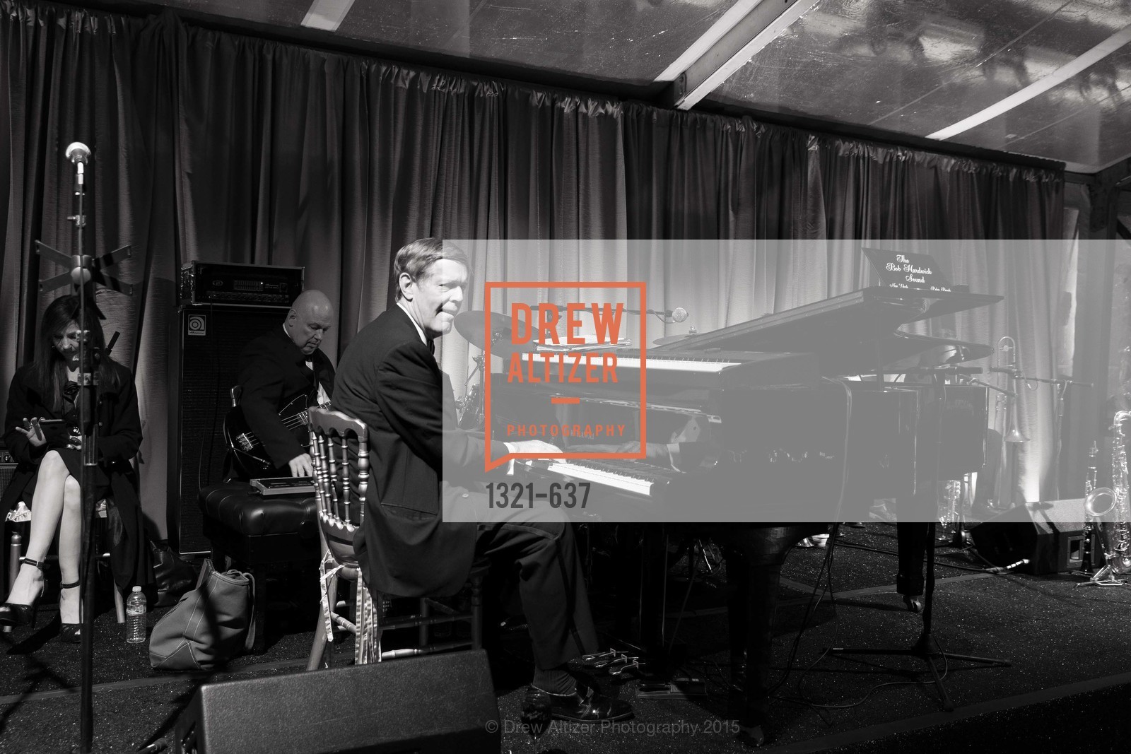 Performance, AN ELEGANT EVENING Presented by the Fine Arts Museums of San Francisco, Legion of Honor, Court of Honor. 100 34th Ave, December 8th, 2015,Drew Altizer, Drew Altizer Photography, full-service agency, private events, San Francisco photographer, photographer california