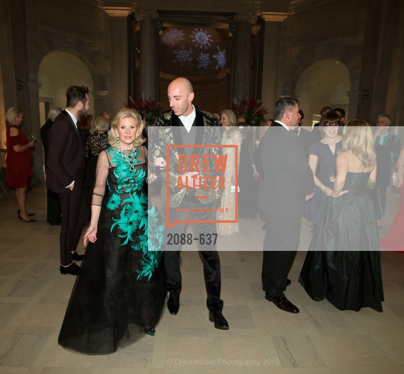 Dede Wilsey, Valerio D'Ambrosio, AN ELEGANT EVENING Presented by the Fine Arts Museums of San Francisco, Legion of Honor, Court of Honor. 100 34th Ave, December 8th, 2015,Drew Altizer, Drew Altizer Photography, full-service agency, private events, San Francisco photographer, photographer california