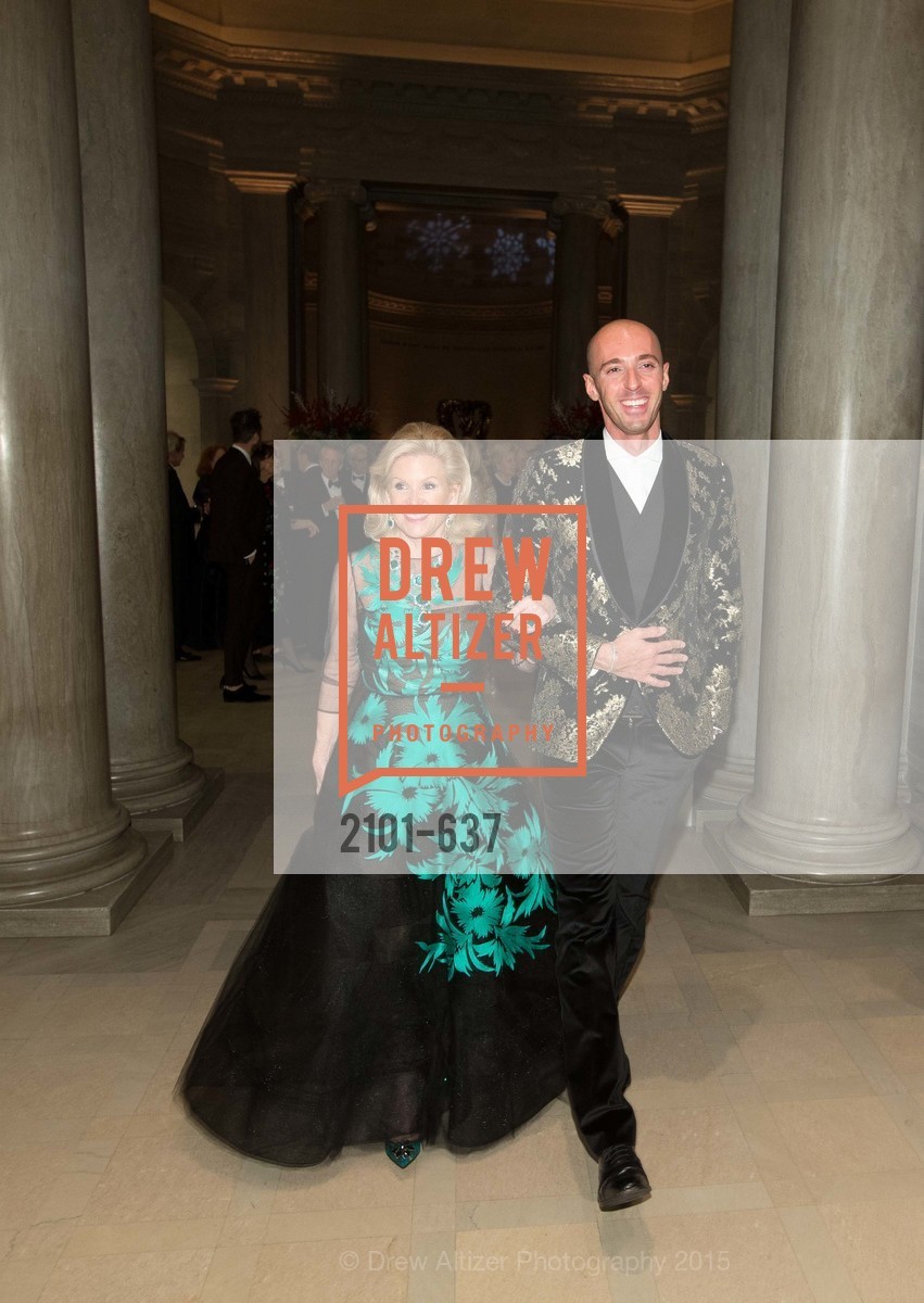 Dede Wilsey, Valerio D'Ambrosio, AN ELEGANT EVENING Presented by the Fine Arts Museums of San Francisco, Legion of Honor, Court of Honor. 100 34th Ave, December 8th, 2015,Drew Altizer, Drew Altizer Photography, full-service agency, private events, San Francisco photographer, photographer california