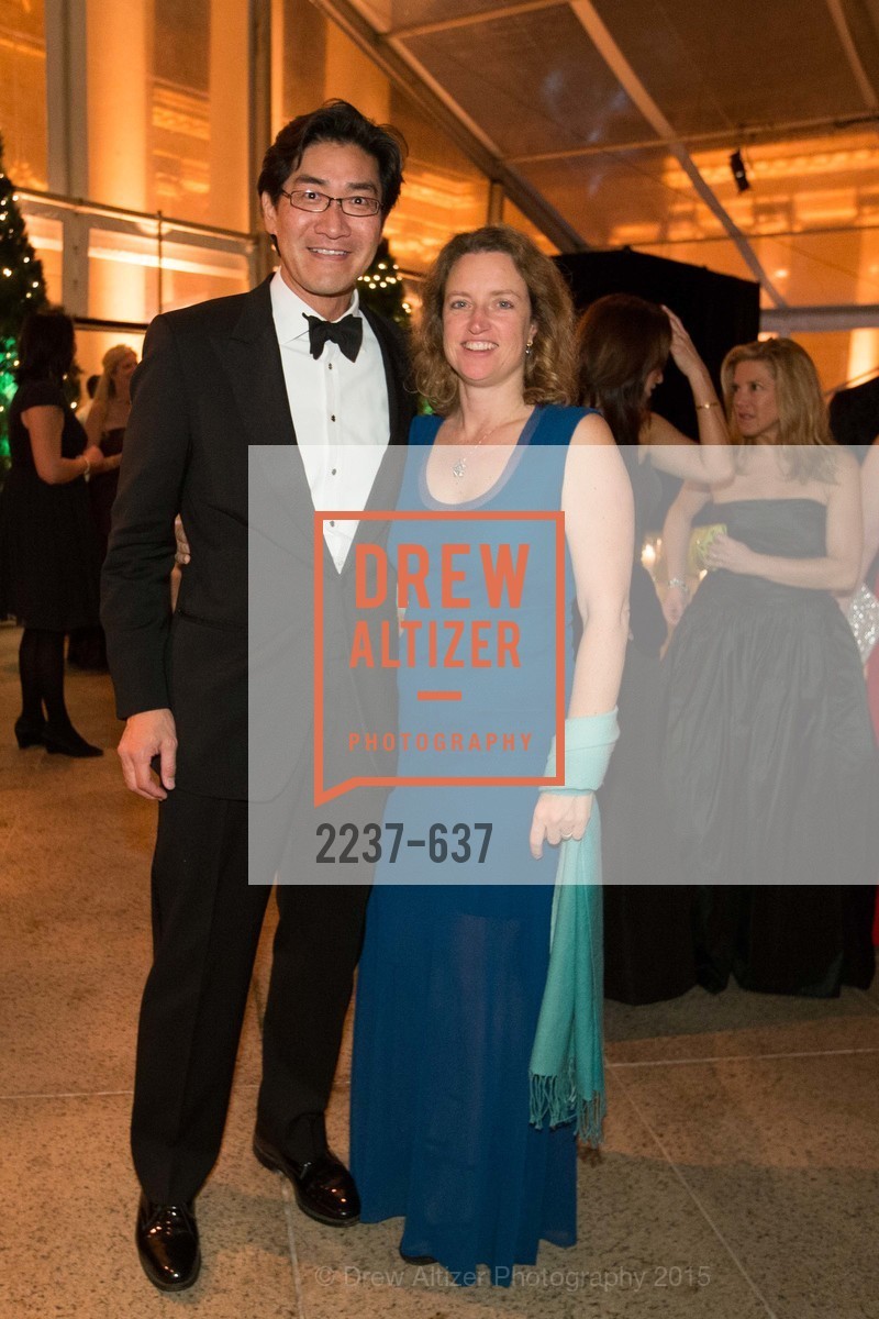 David Chung, Tara Meehan, AN ELEGANT EVENING Presented by the Fine Arts Museums of San Francisco, Legion of Honor, Court of Honor. 100 34th Ave, December 8th, 2015,Drew Altizer, Drew Altizer Photography, full-service agency, private events, San Francisco photographer, photographer california