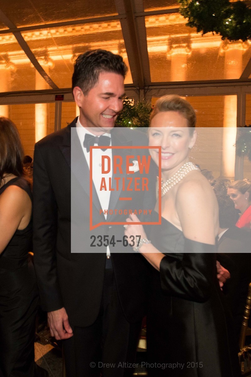 Alex Chases, Kate Chung, AN ELEGANT EVENING Presented by the Fine Arts Museums of San Francisco, Legion of Honor, Court of Honor. 100 34th Ave, December 8th, 2015,Drew Altizer, Drew Altizer Photography, full-service agency, private events, San Francisco photographer, photographer california