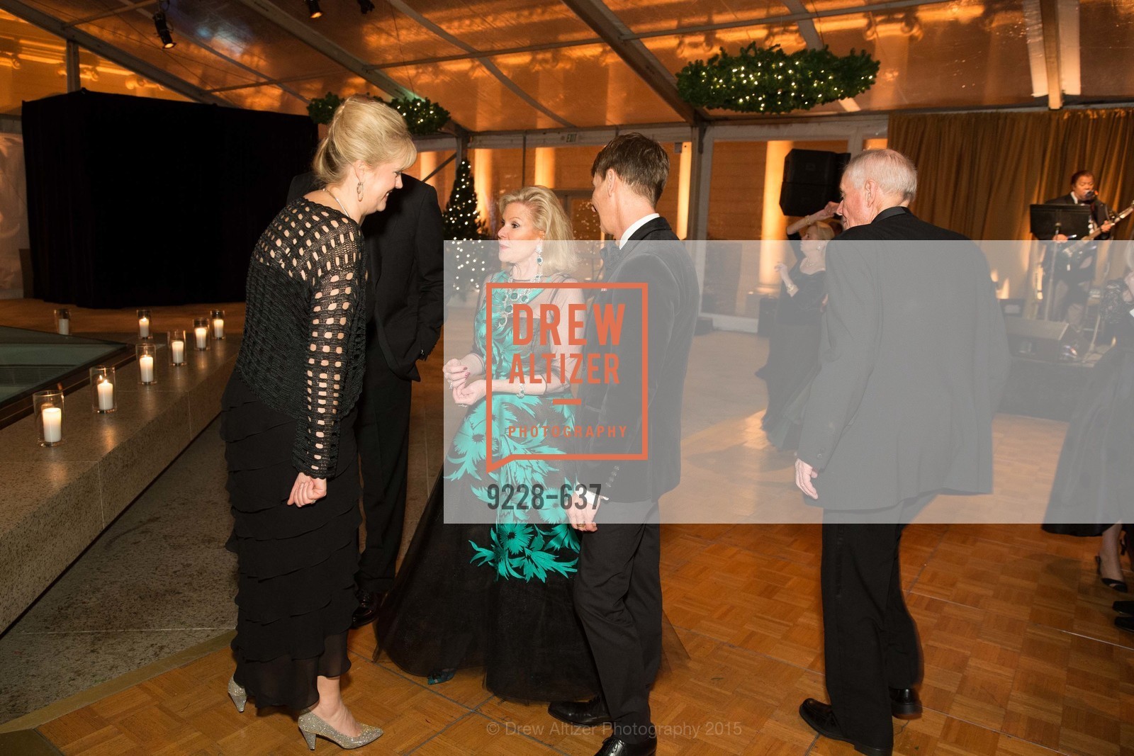 Dede Wilsey, Jack Calhoun, AN ELEGANT EVENING Presented by the Fine Arts Museums of San Francisco, Legion of Honor, Court of Honor. 100 34th Ave, December 8th, 2015,Drew Altizer, Drew Altizer Photography, full-service agency, private events, San Francisco photographer, photographer california