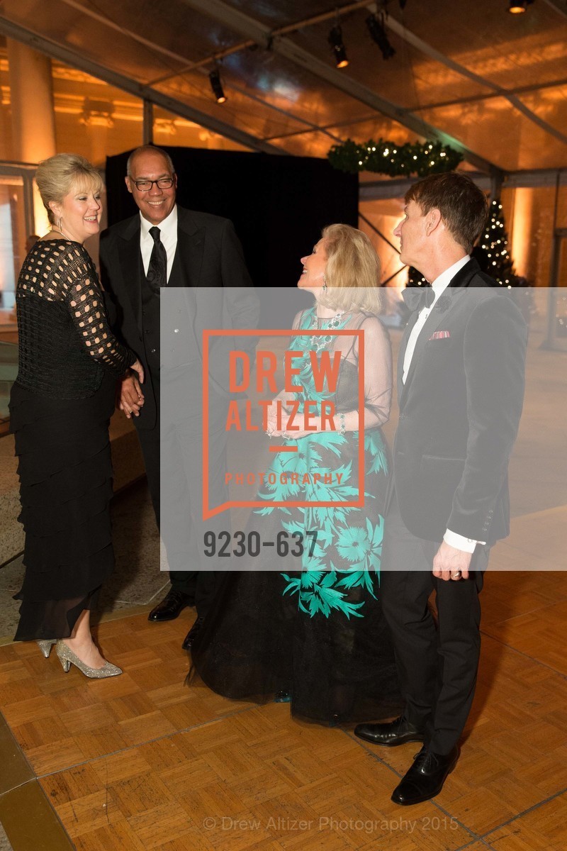 Dede Wilsey, Jack Calhoun, AN ELEGANT EVENING Presented by the Fine Arts Museums of San Francisco, Legion of Honor, Court of Honor. 100 34th Ave, December 8th, 2015,Drew Altizer, Drew Altizer Photography, full-service event agency, private events, San Francisco photographer, photographer California