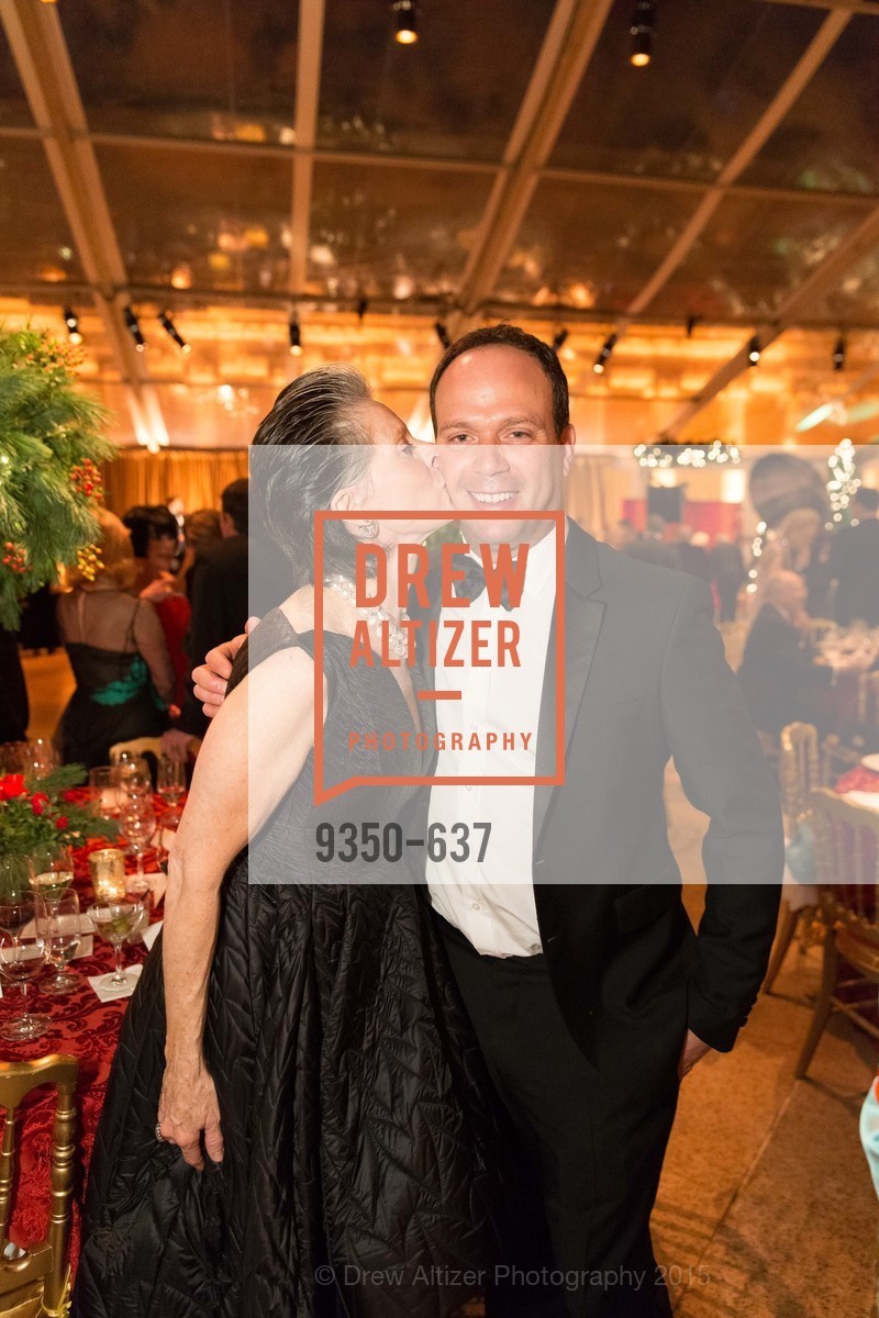 Meriwether McGettigan, Alex Fisher, AN ELEGANT EVENING Presented by the Fine Arts Museums of San Francisco, Legion of Honor, Court of Honor. 100 34th Ave, December 8th, 2015,Drew Altizer, Drew Altizer Photography, full-service agency, private events, San Francisco photographer, photographer california