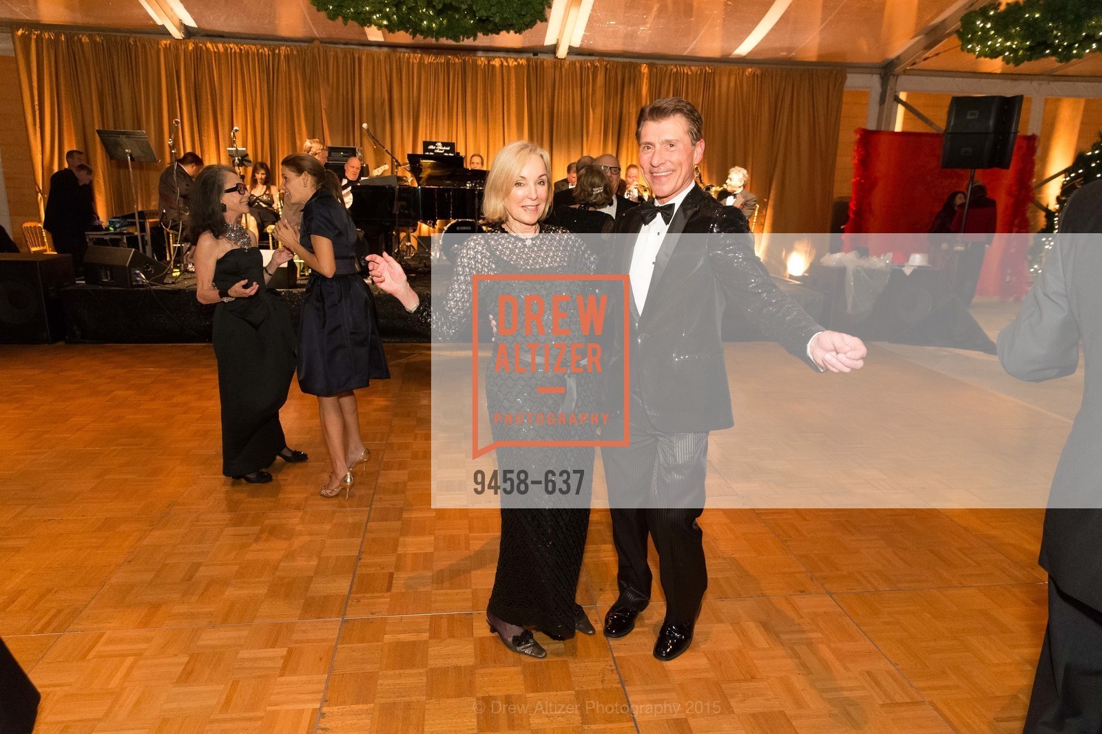 Robert Beadle, AN ELEGANT EVENING Presented by the Fine Arts Museums of San Francisco, Legion of Honor, Court of Honor. 100 34th Ave, December 8th, 2015,Drew Altizer, Drew Altizer Photography, full-service event agency, private events, San Francisco photographer, photographer California