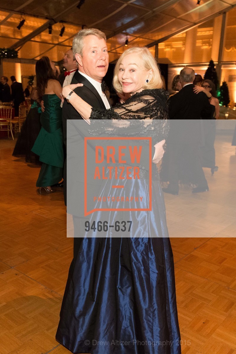 Gretchen Kimball, AN ELEGANT EVENING Presented by the Fine Arts Museums of San Francisco, Legion of Honor, Court of Honor. 100 34th Ave, December 8th, 2015,Drew Altizer, Drew Altizer Photography, full-service agency, private events, San Francisco photographer, photographer california