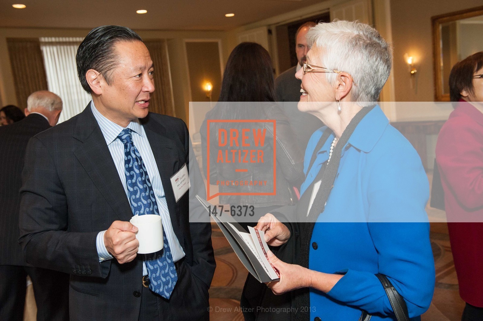 Jeff Adachi, Jeanie Woodburg, HEALTH RIGHT 360: Be the Change 2013, US, November 8th, 2013, Photo #147-6373 Jeff Adachi, Jeanie Woodburg, Photo #147-6373