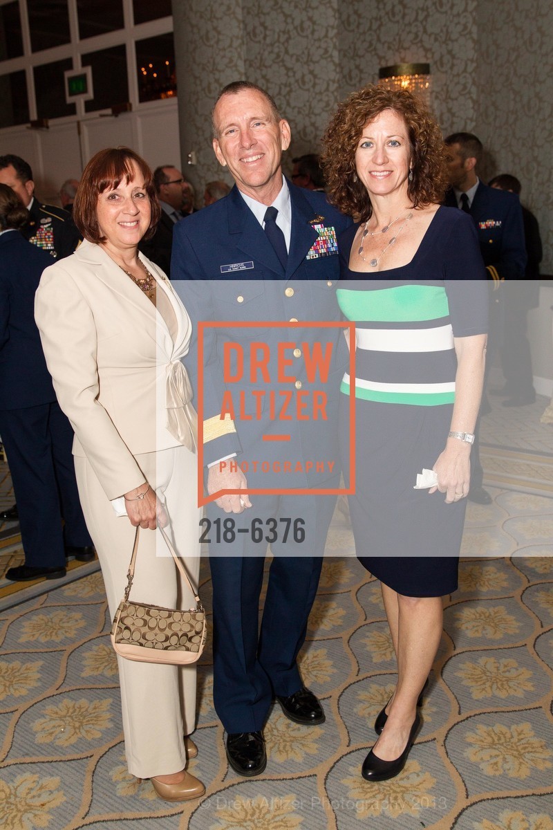 Nancy Bell, Kurt Hinrichs, Amy Hinrichs, COAST GUARD FOUNDATION Presents Pacific Awards Dinner, US, April 25th, 2013, Photo #218-6376 Nancy Bell, Kurt Hinrichs, Amy Hinrichs, Photo #218-6376